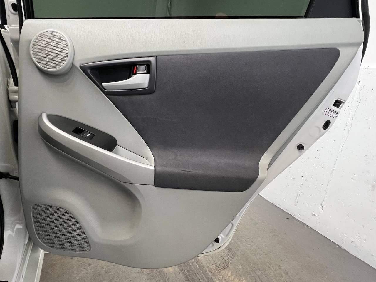 Toyota Prius Base 2010