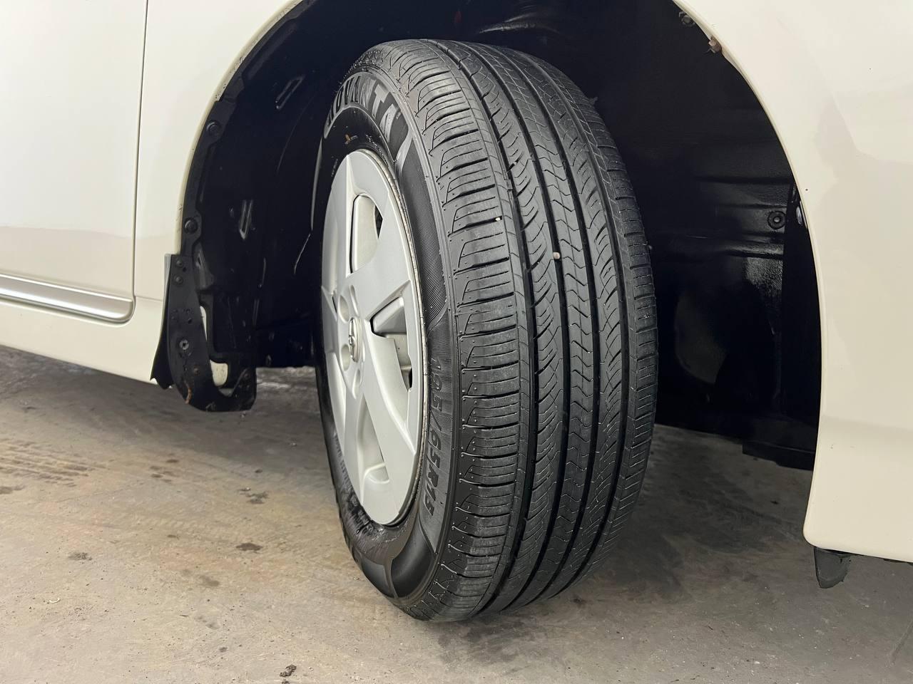 Toyota Prius Base 2010