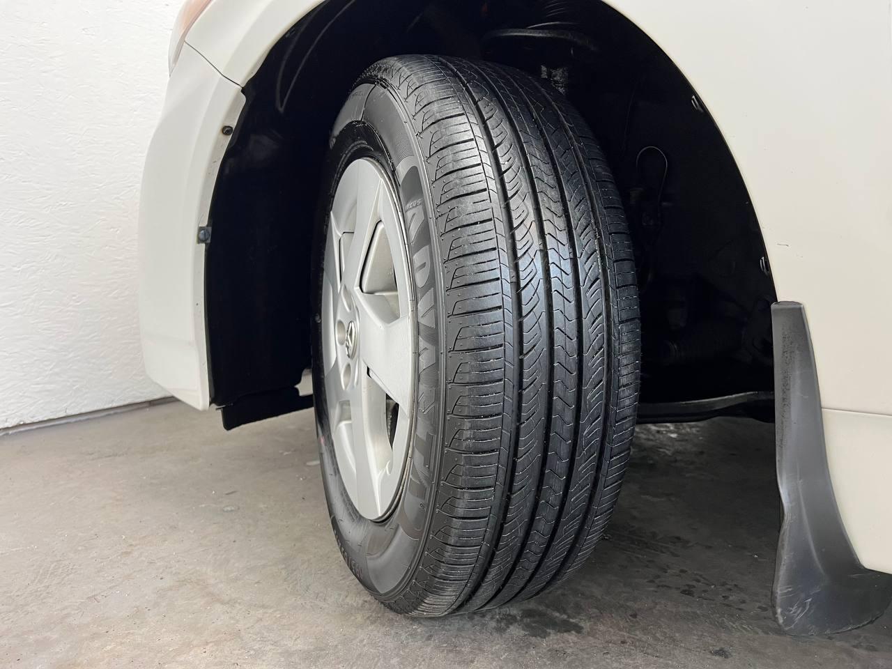 Toyota Prius Base 2010