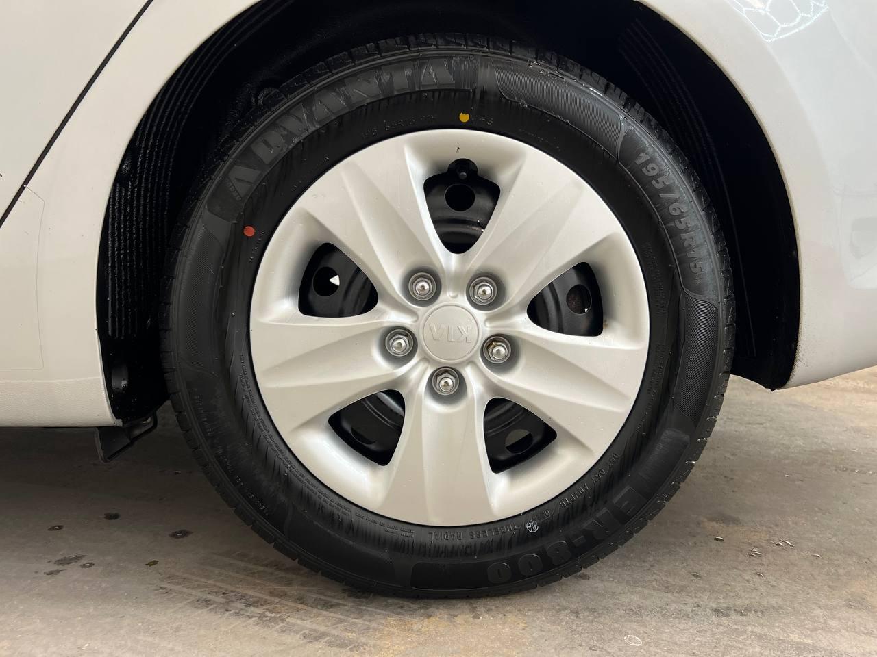 Kia Forte LX Auto 2017