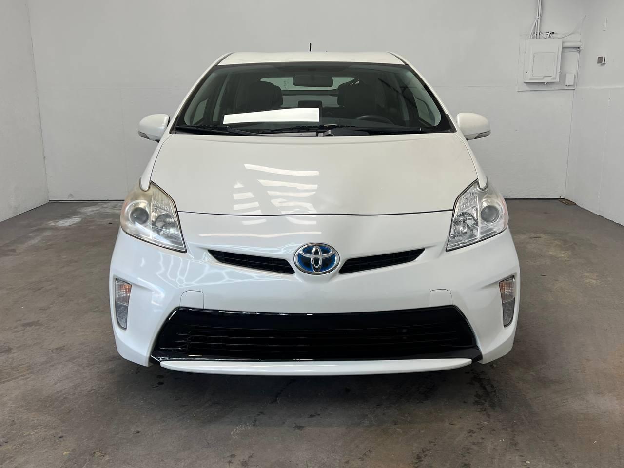 Toyota Prius Persona Series Special Edition 2015