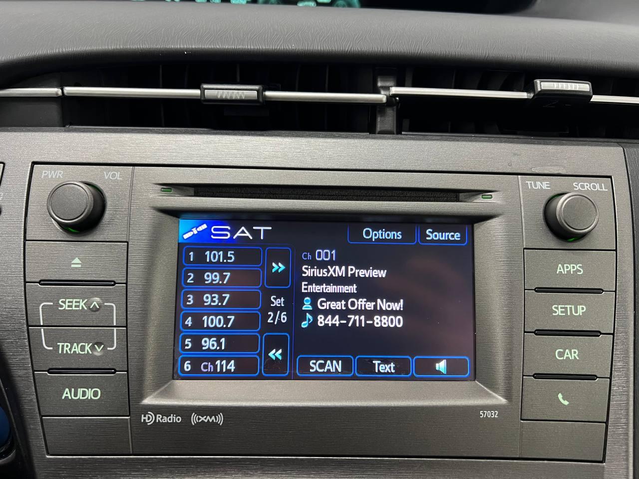 Toyota Prius Persona Series Special Edition 2015