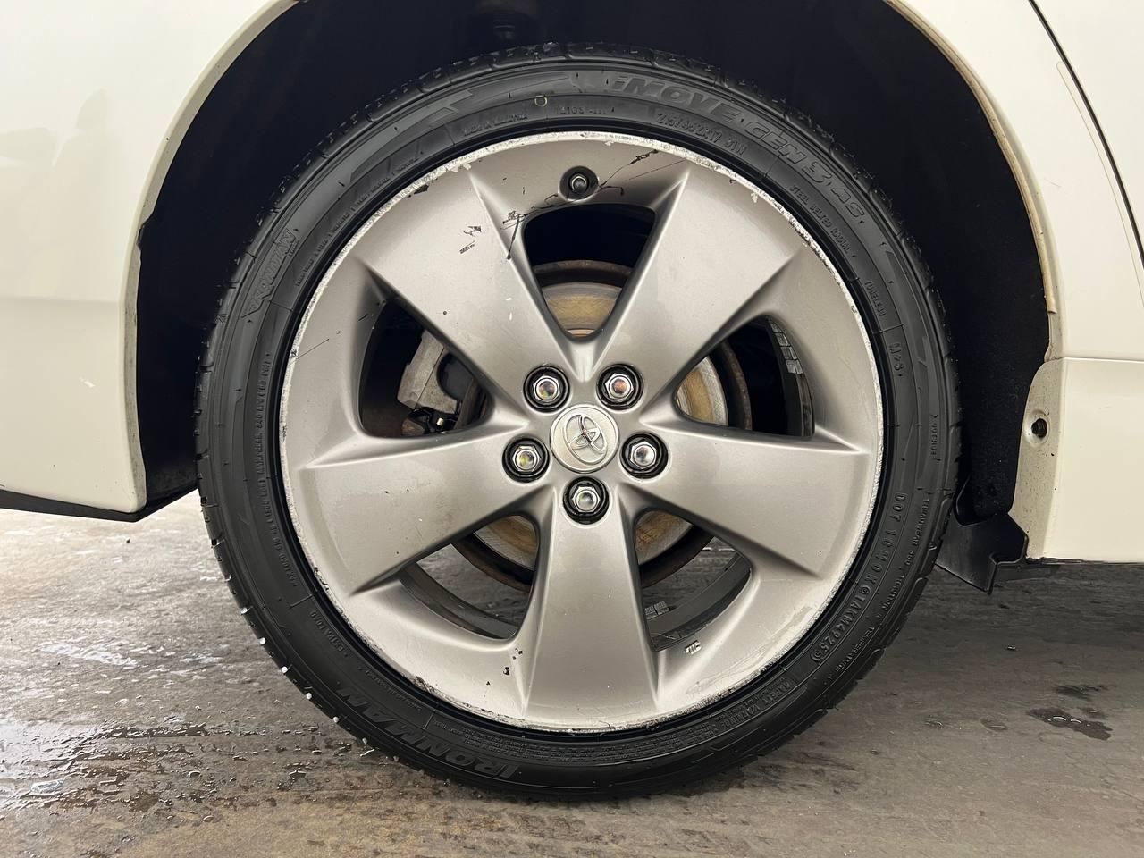 Toyota Prius Persona Series Special Edition 2015