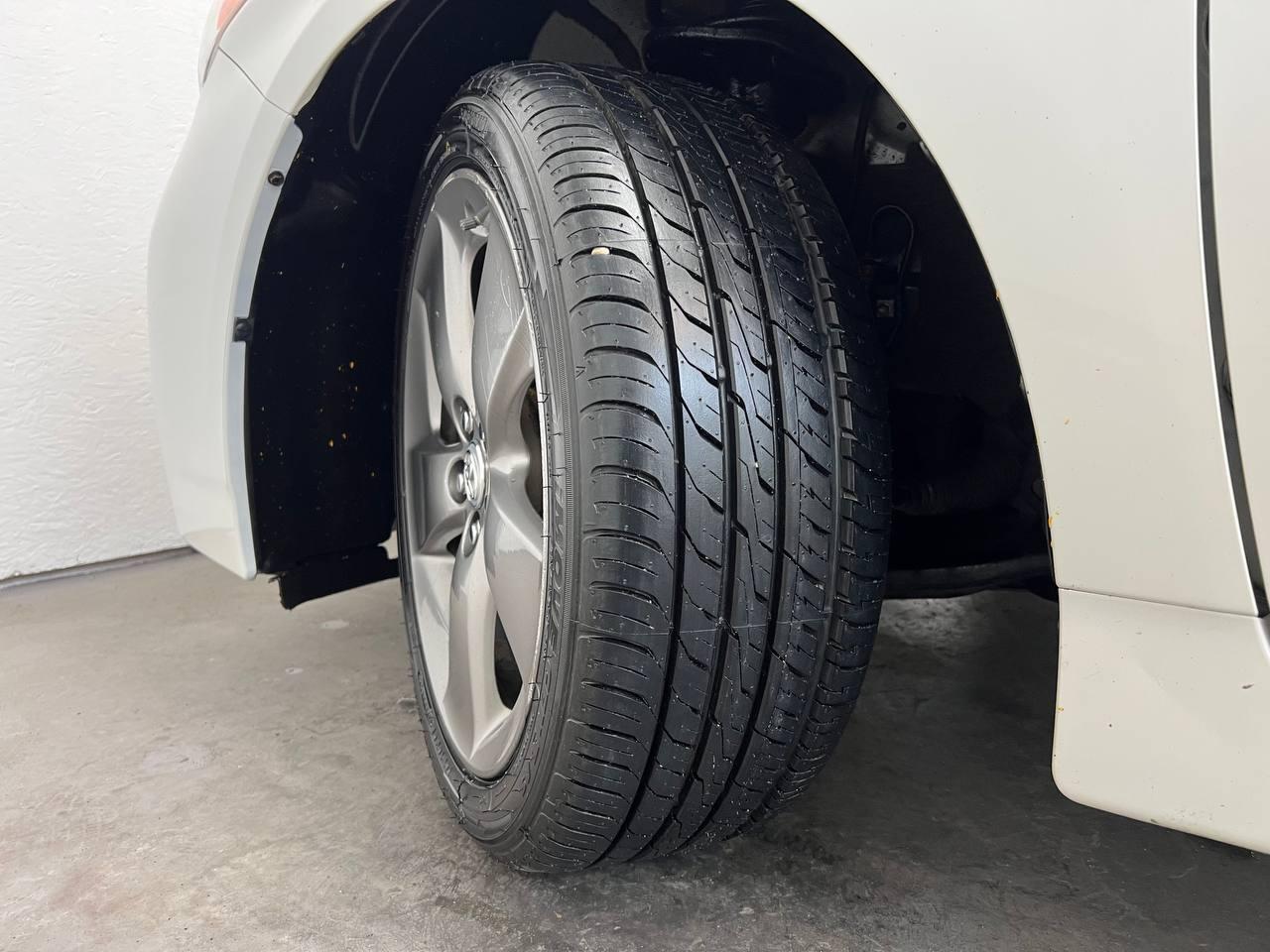 Toyota Prius Persona Series Special Edition 2015