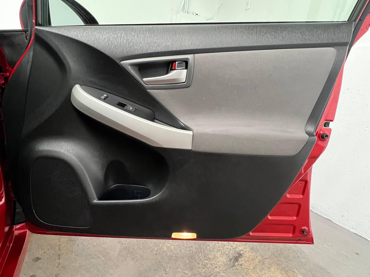 Toyota Prius Three 2012