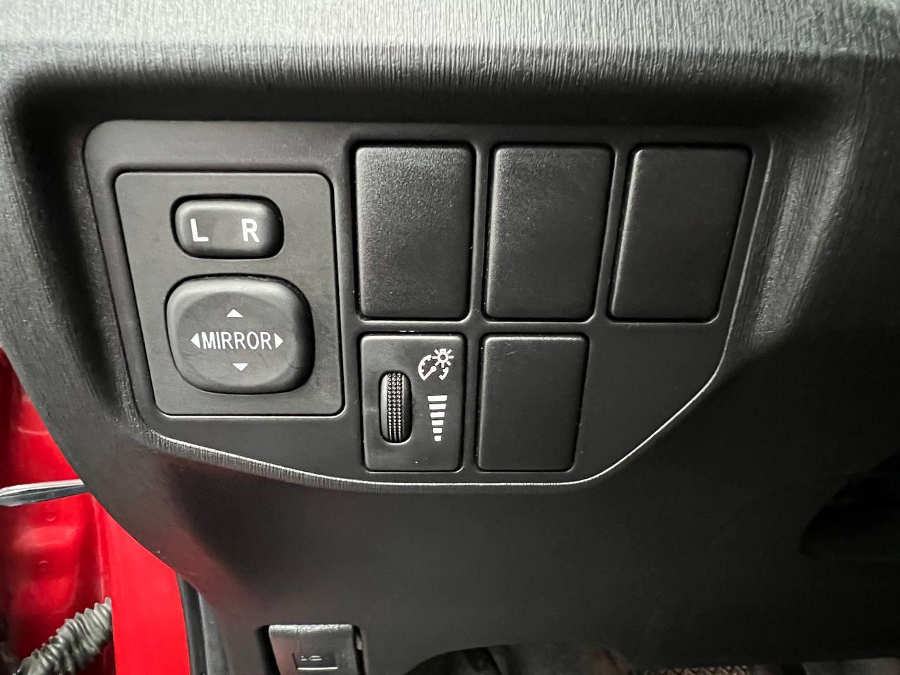 Toyota Prius Three 2012