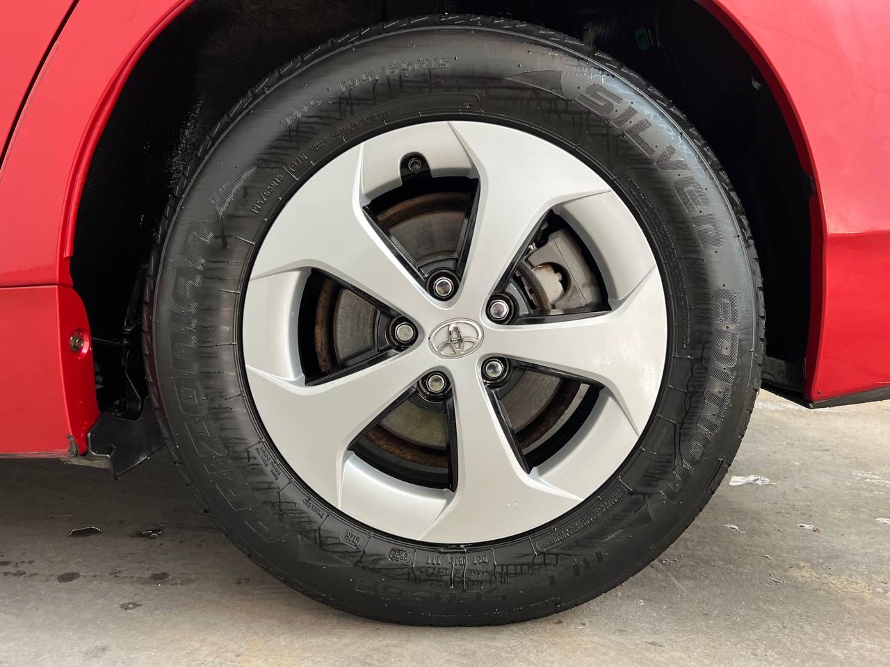 Toyota Prius Three 2012