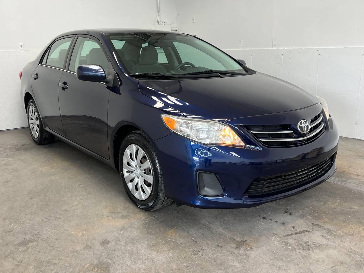 Toyota Corolla LE 2013