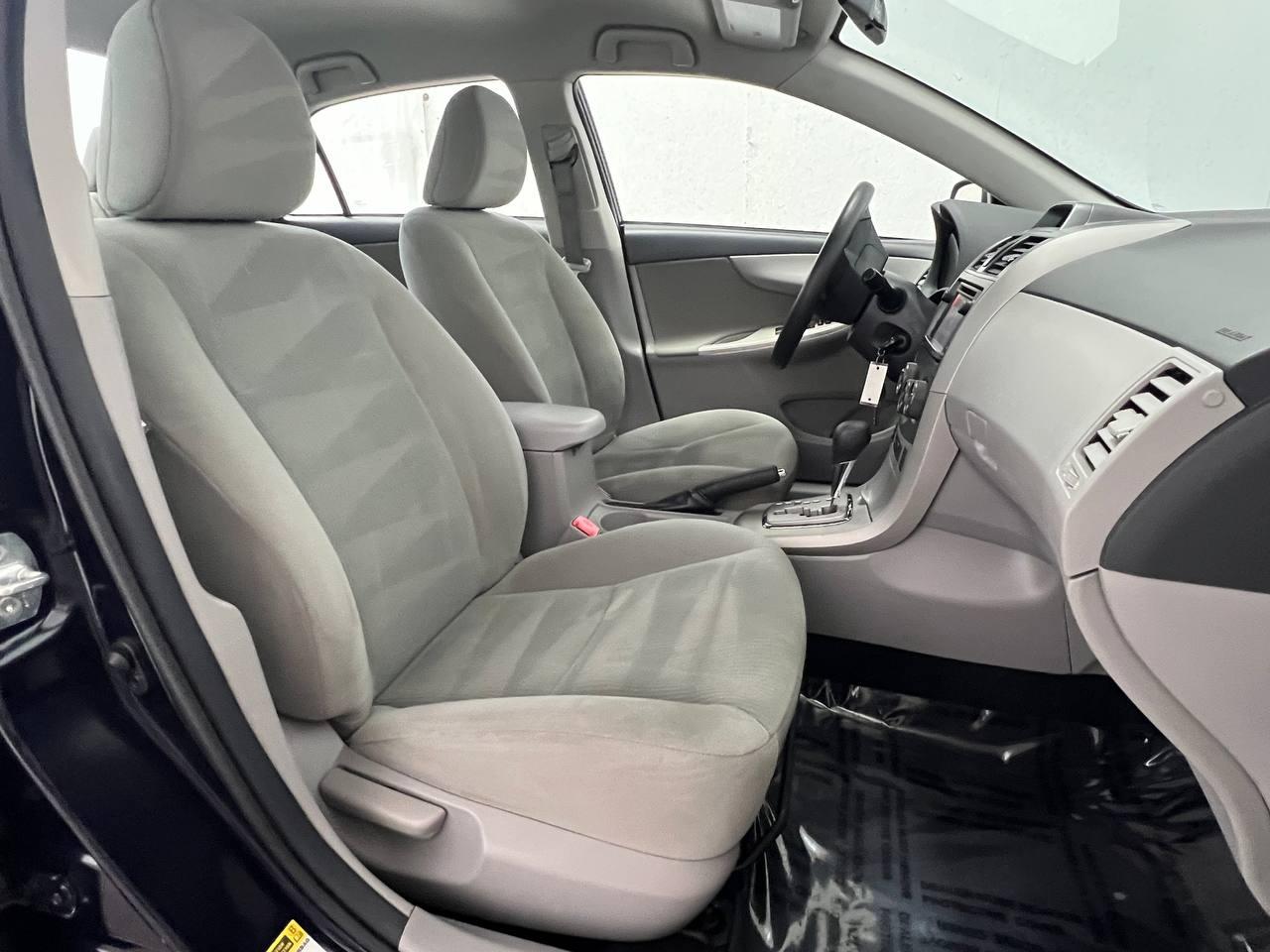 Toyota Corolla LE 2013