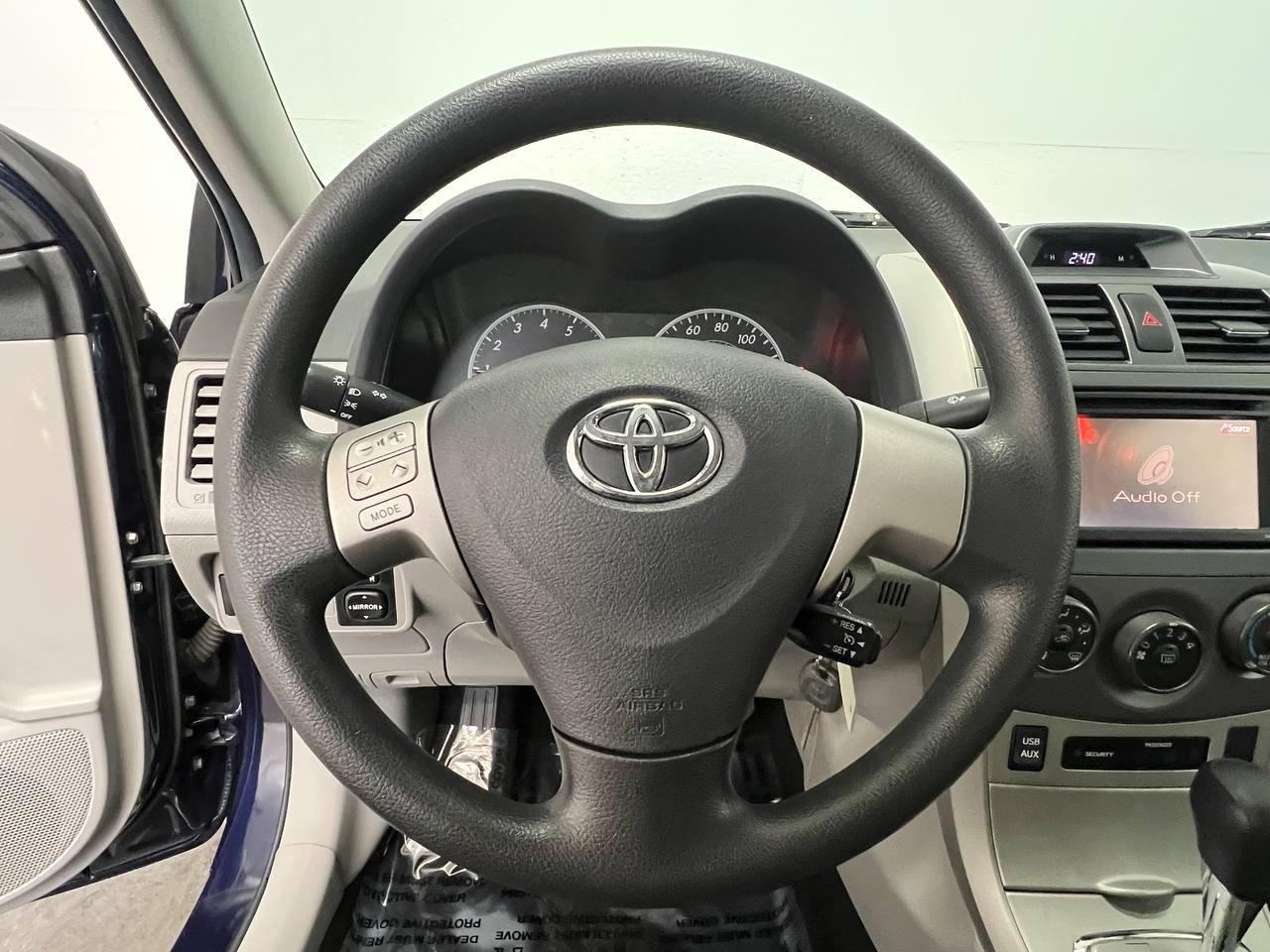 Toyota Corolla LE 2013