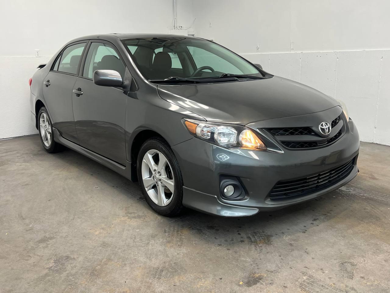 Toyota Corolla S 2011
