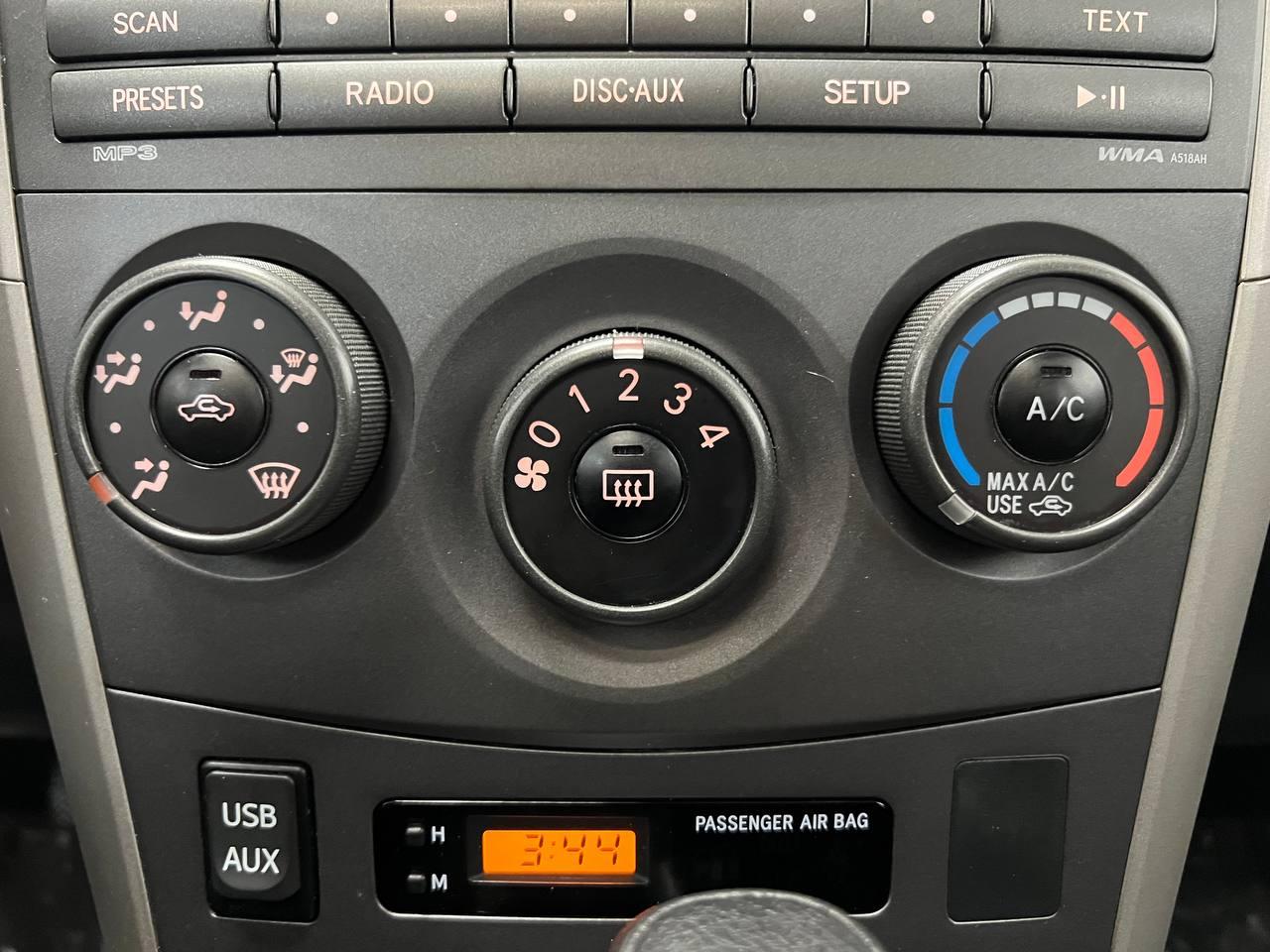 Toyota Corolla S 2011