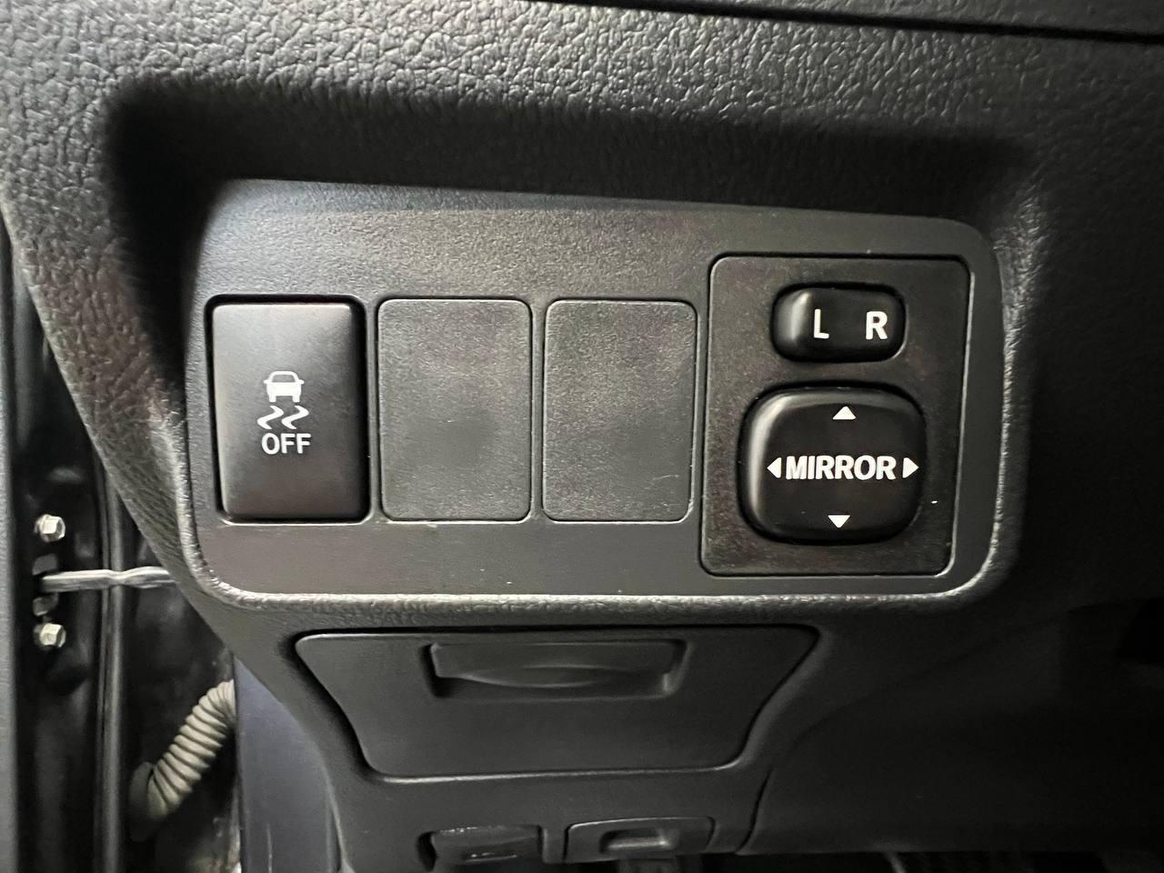 Toyota Corolla S 2011