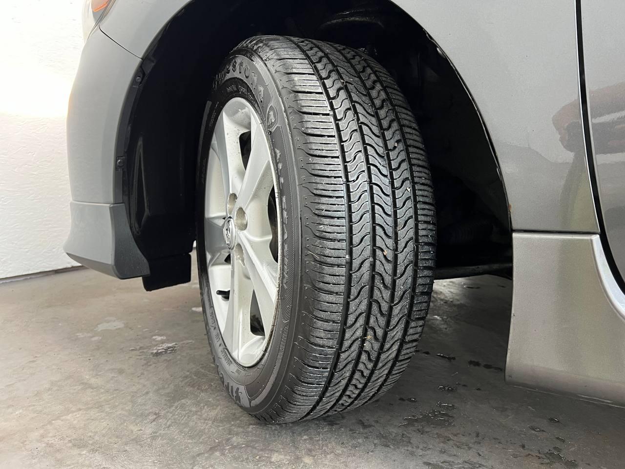 Toyota Corolla S 2011