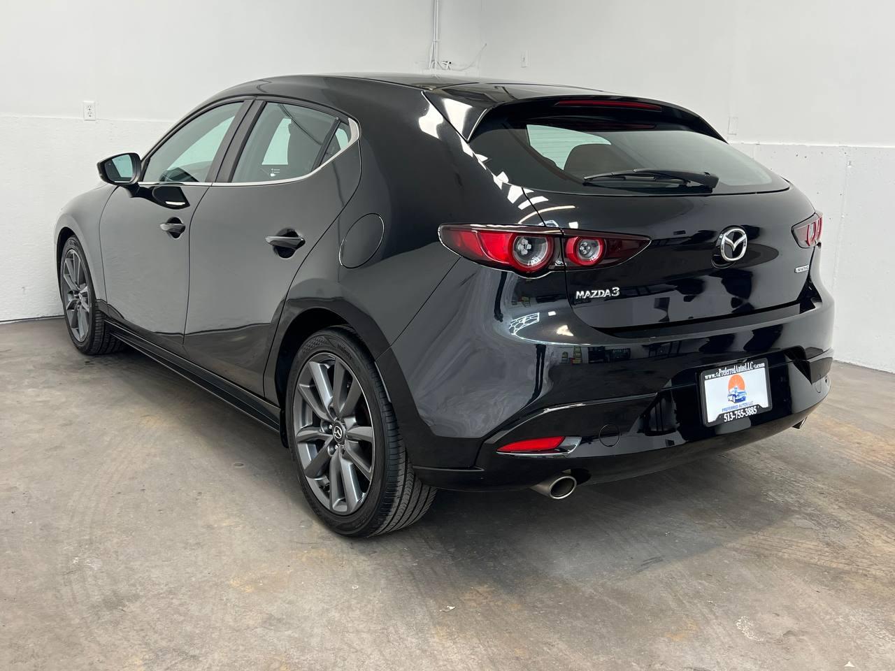 Mazda Mazda3 Hatchback Select Auto FWD 2021