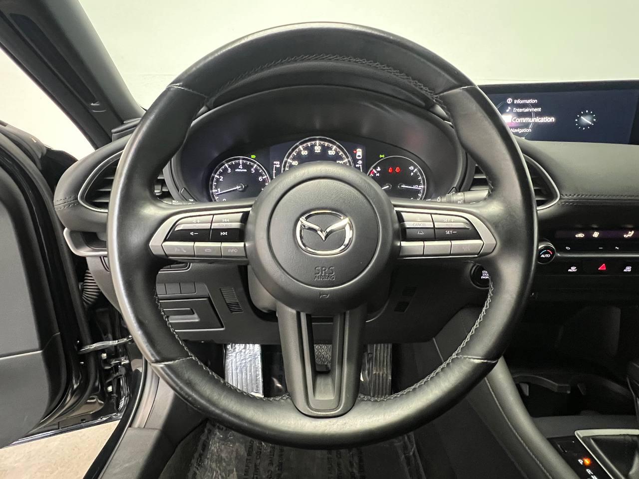 Mazda Mazda3 Hatchback Select Auto FWD 2021