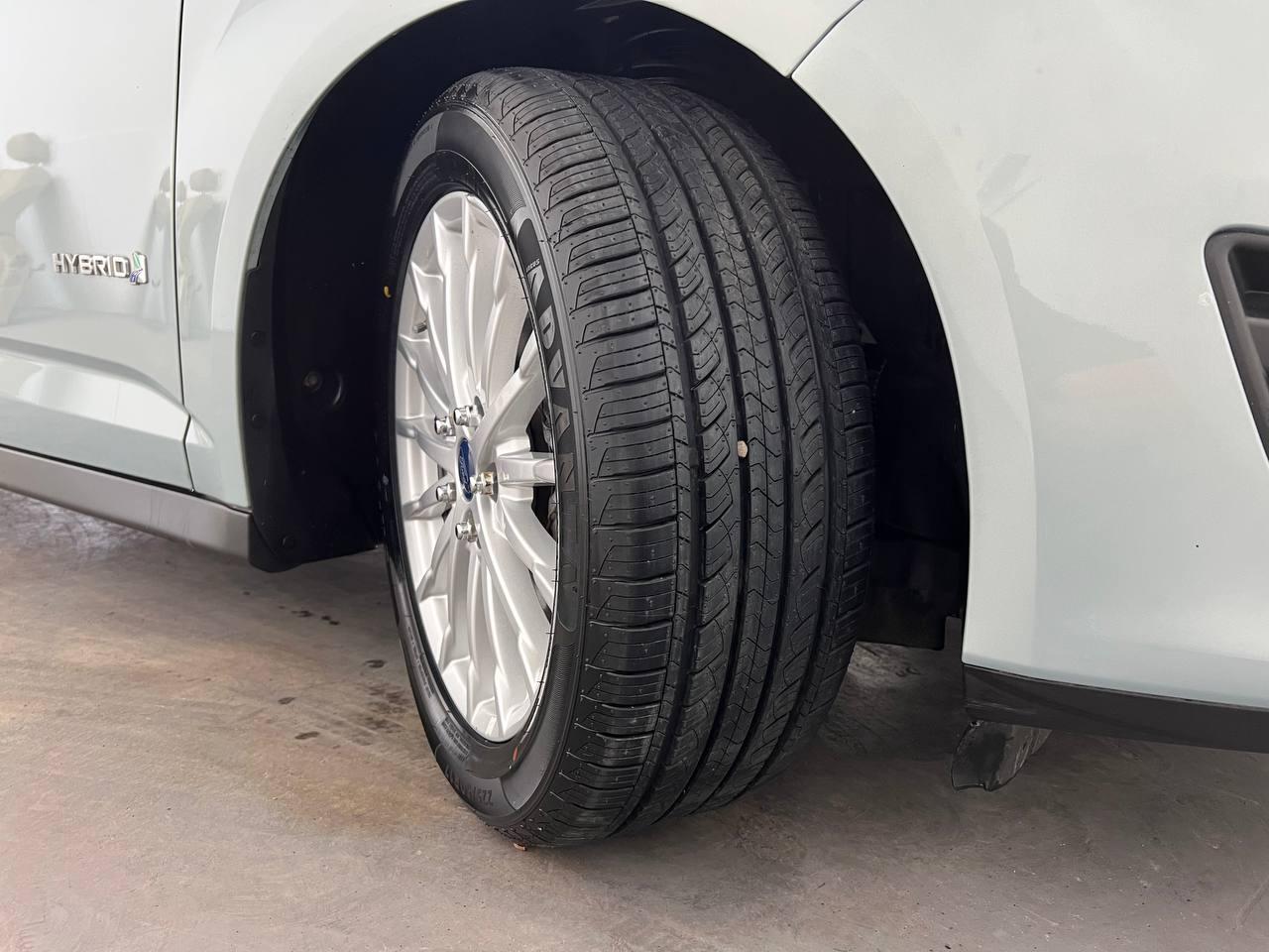 Ford C-Max Hybrid SEL 2013