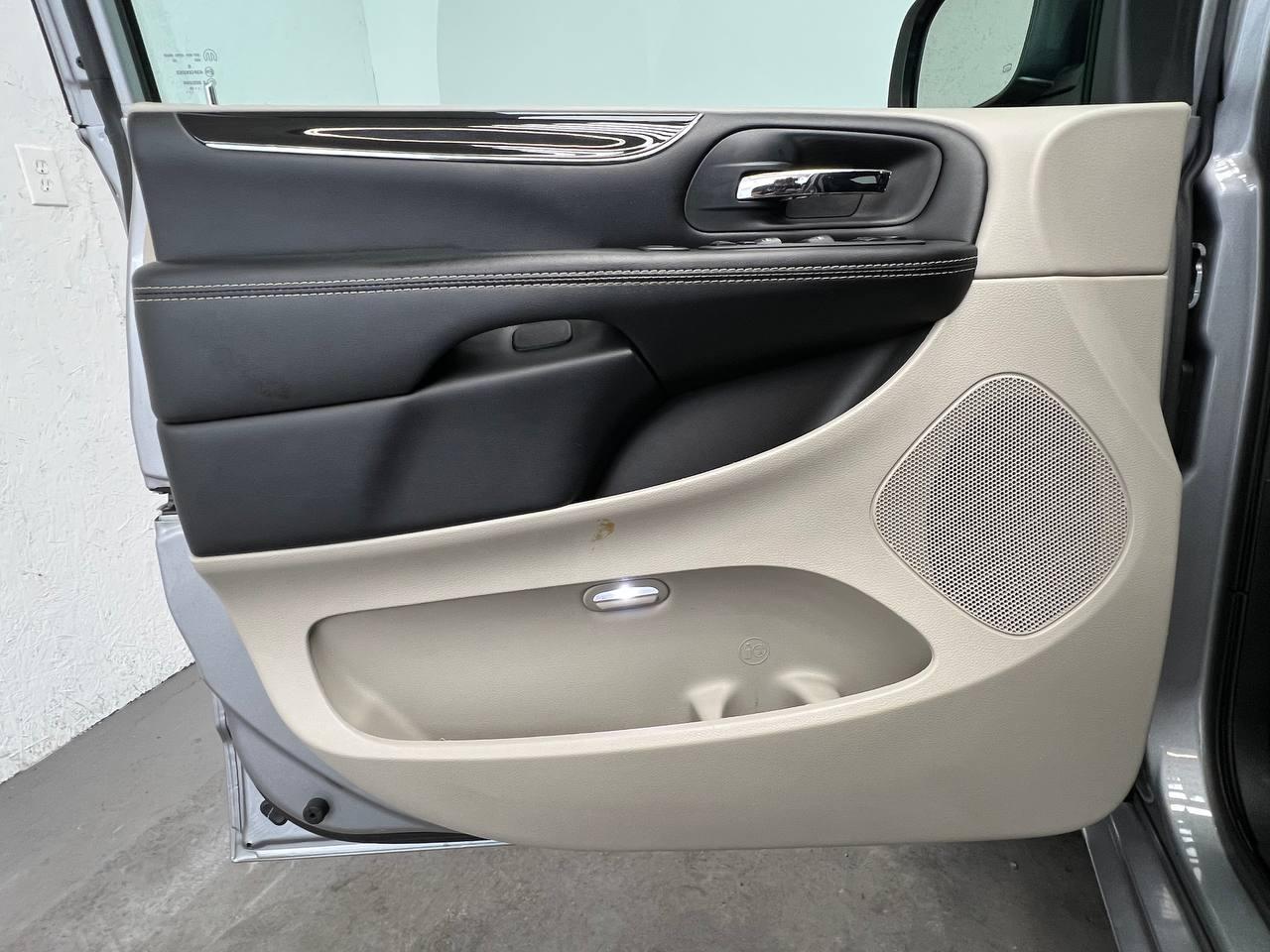 Dodge Grand Caravan SXT 2019