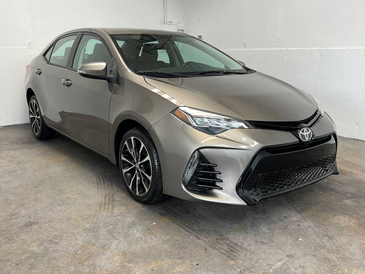 Toyota Corolla 50th Anniversary Special Edition CVT (Natl) 2017