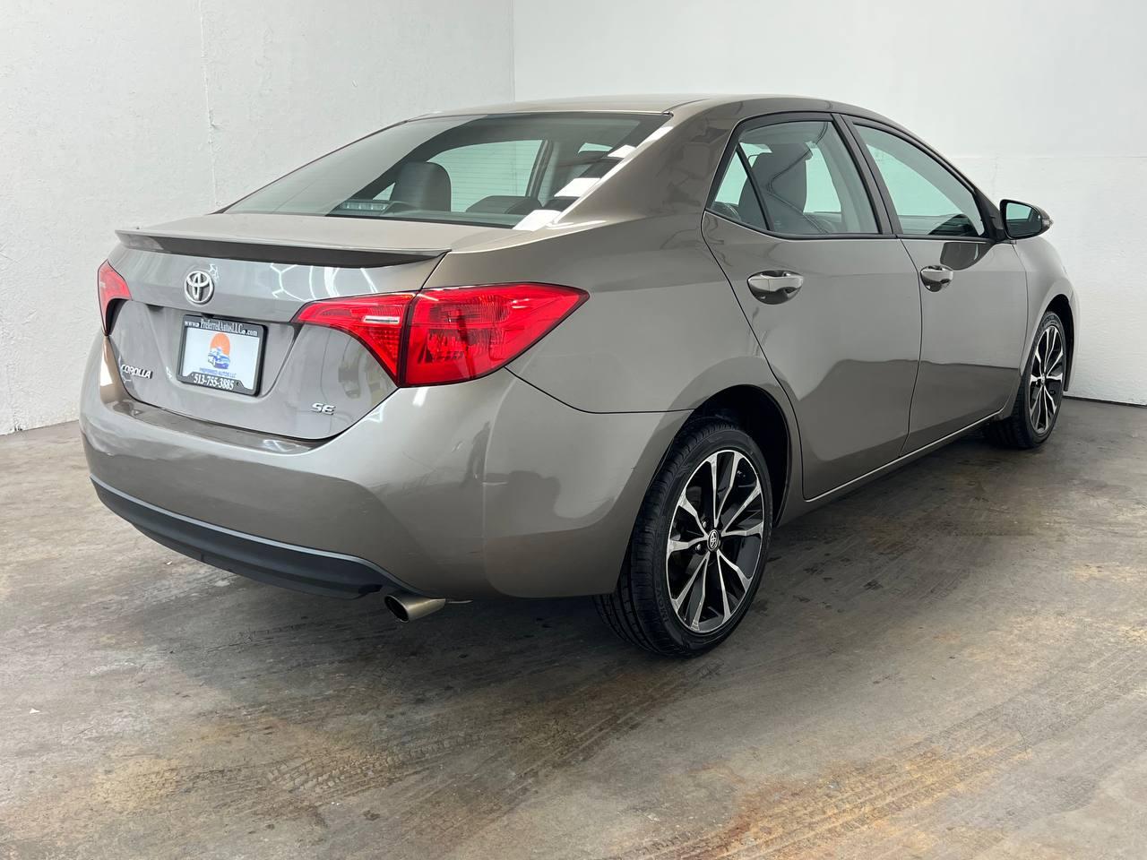 Toyota Corolla 50th Anniversary Special Edition CVT (Natl) 2017