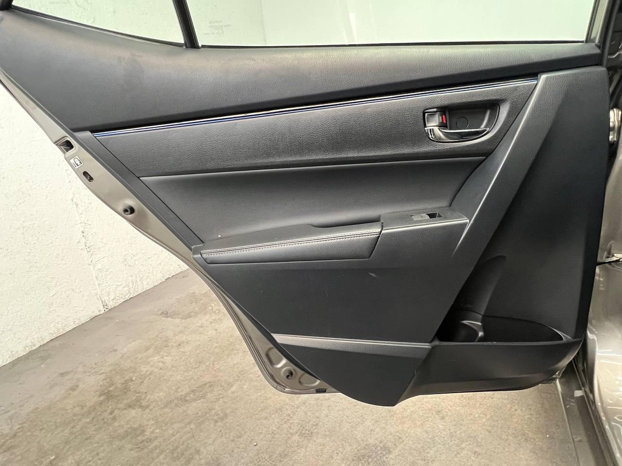 Toyota Corolla 50th Anniversary Special Edition CVT (Natl) 2017