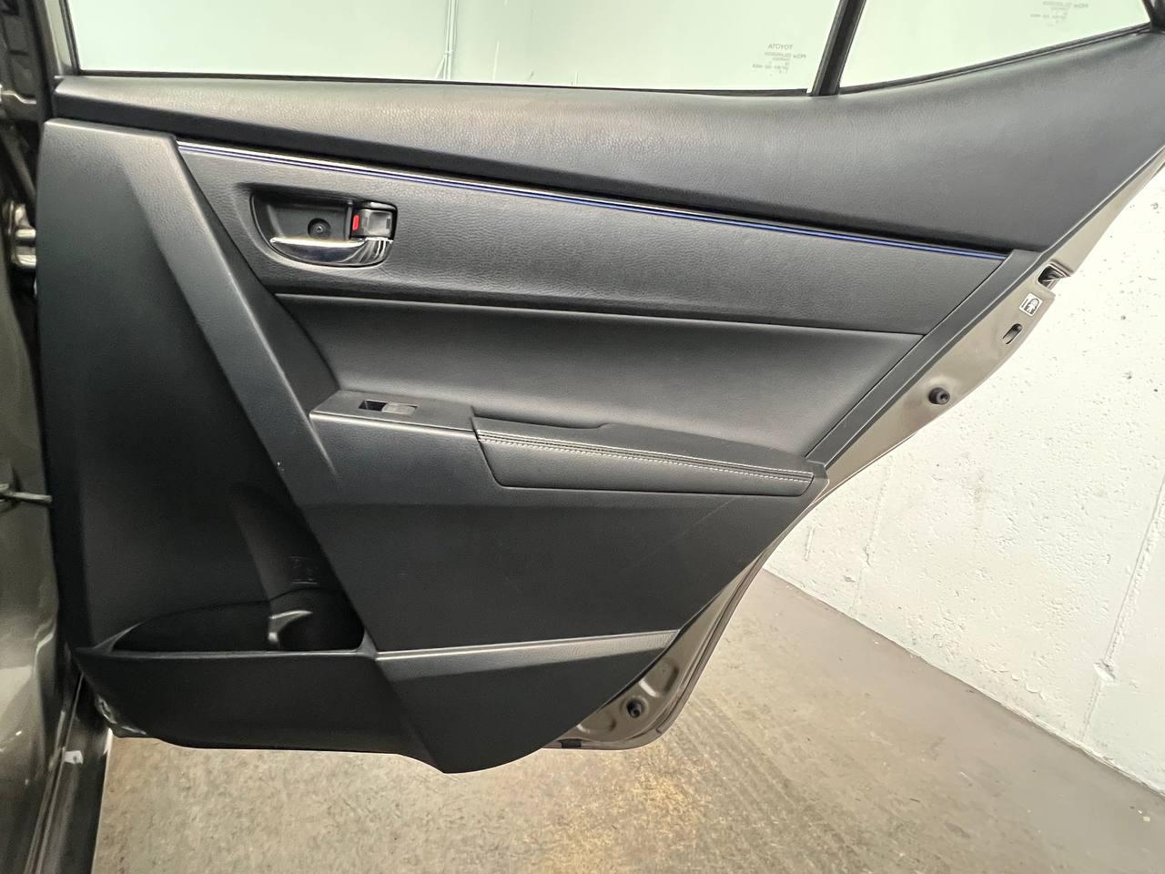 Toyota Corolla 50th Anniversary Special Edition CVT (Natl) 2017