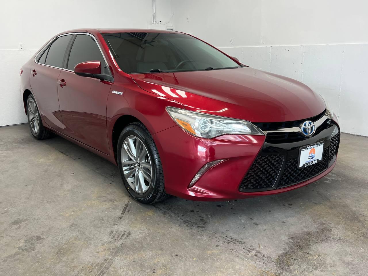 Toyota Camry Hybrid SE 2015