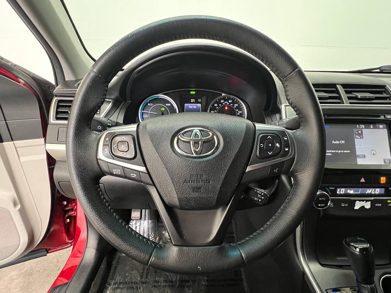Toyota Camry Hybrid SE 2015