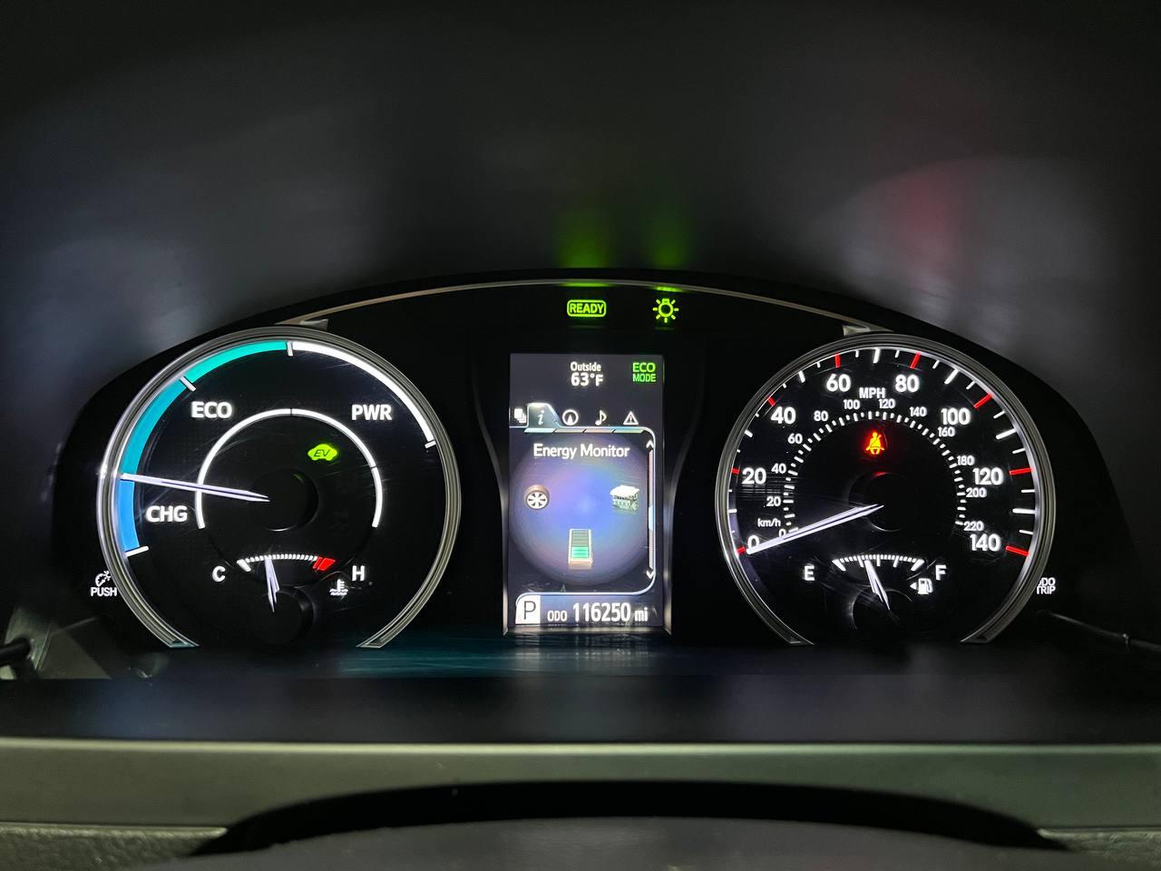 Toyota Camry Hybrid SE 2015