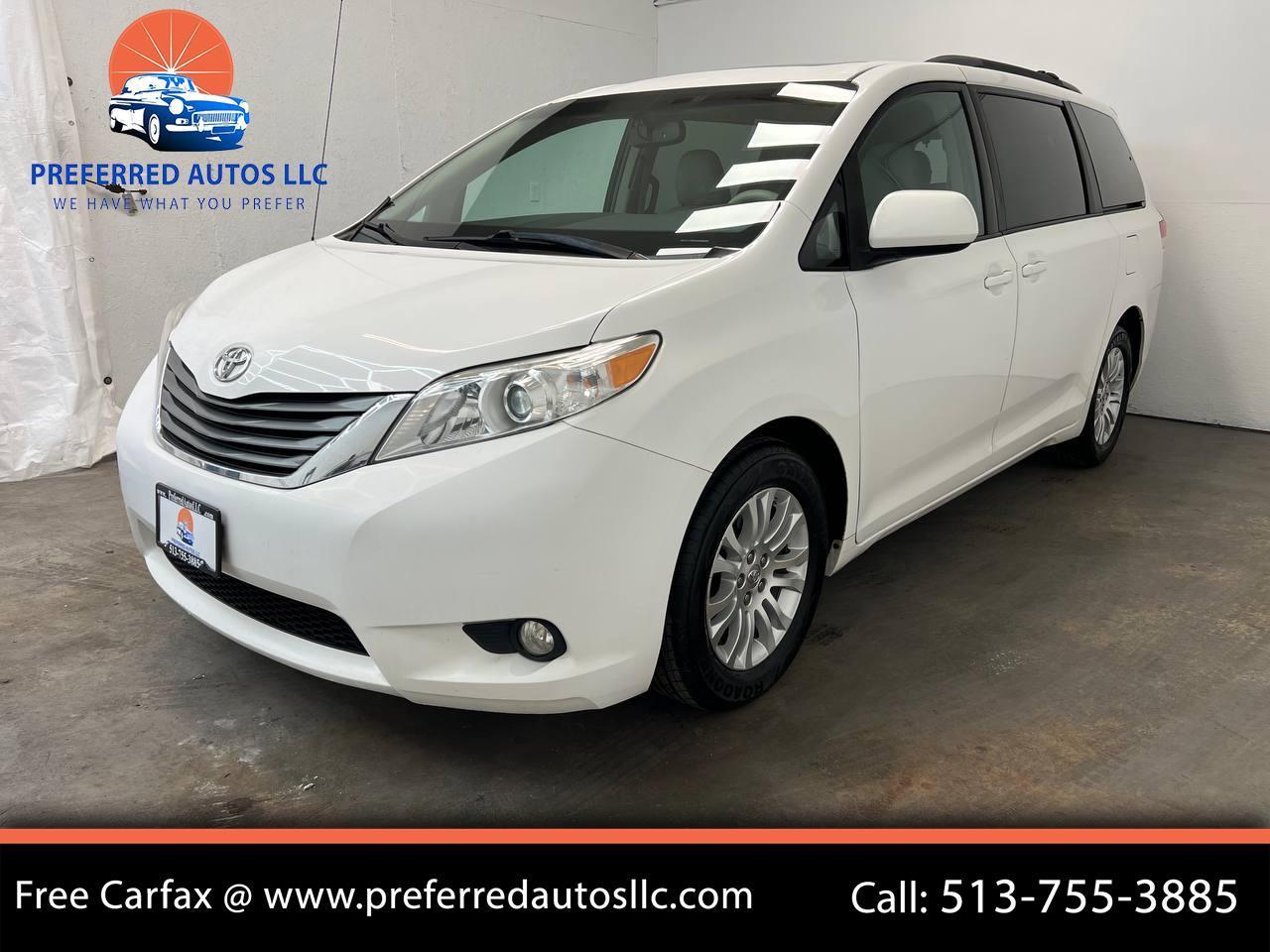 Toyota Sienna XLE 2013