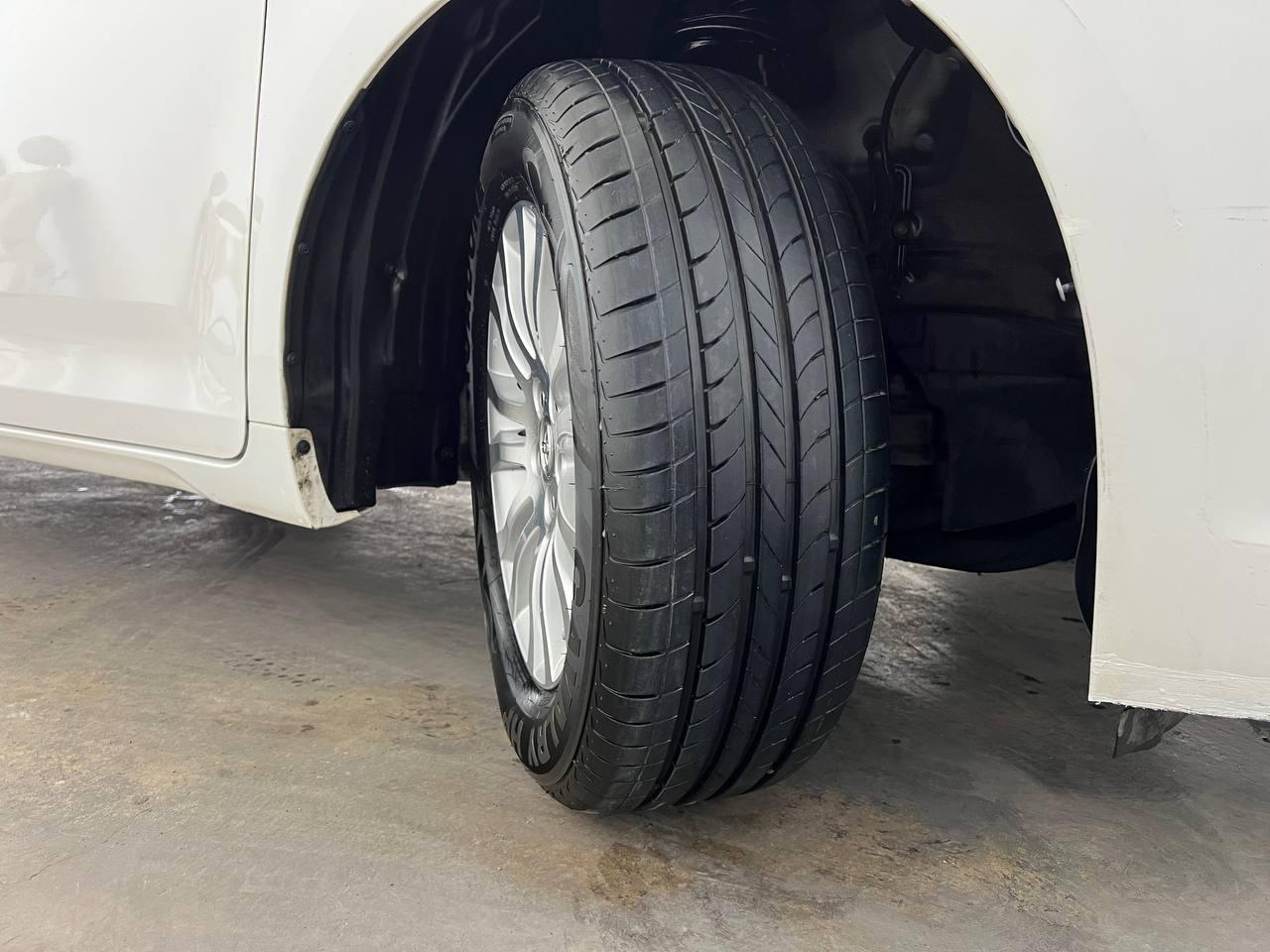 Toyota Sienna XLE 2013