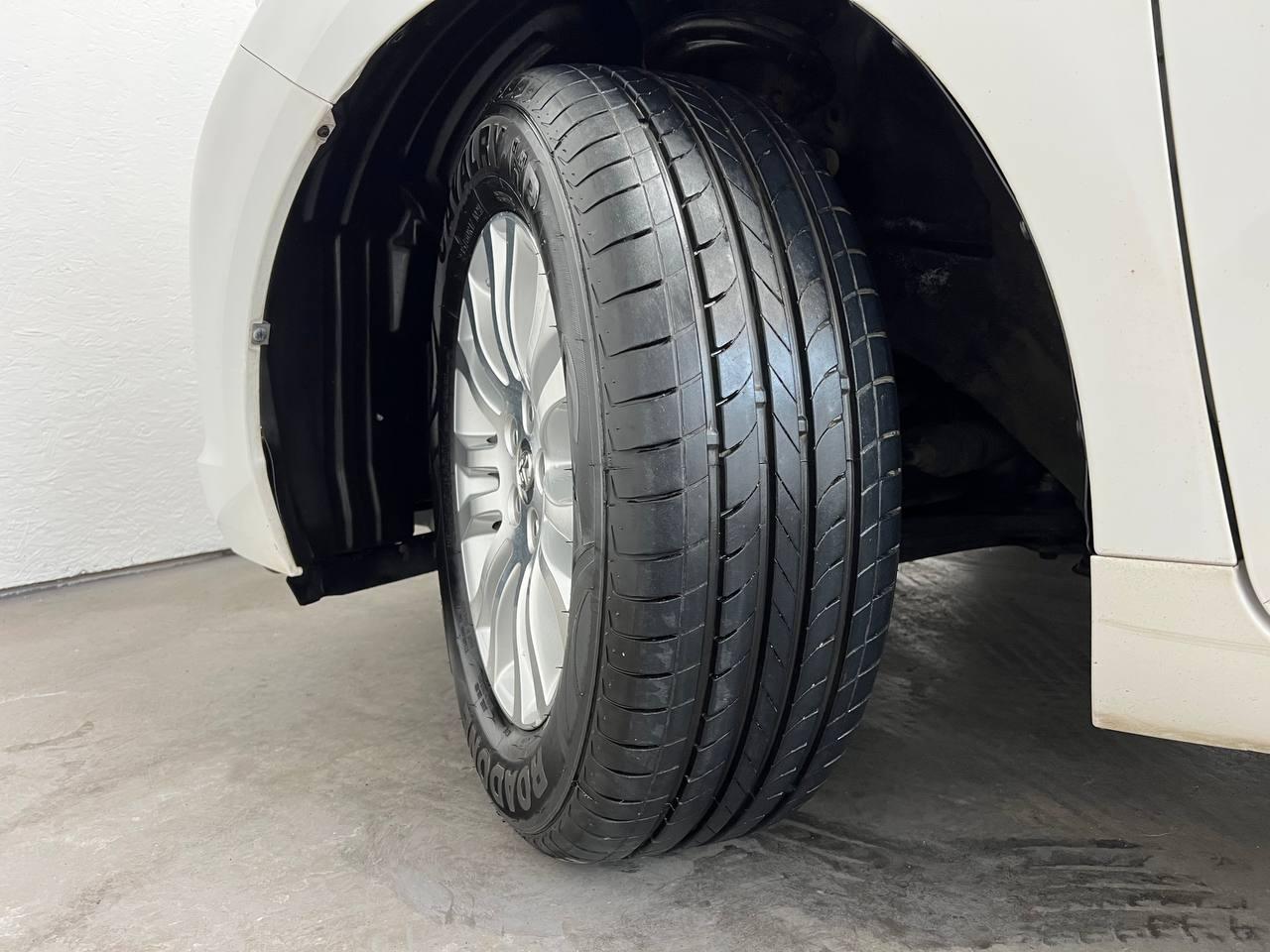 Toyota Sienna XLE 2013