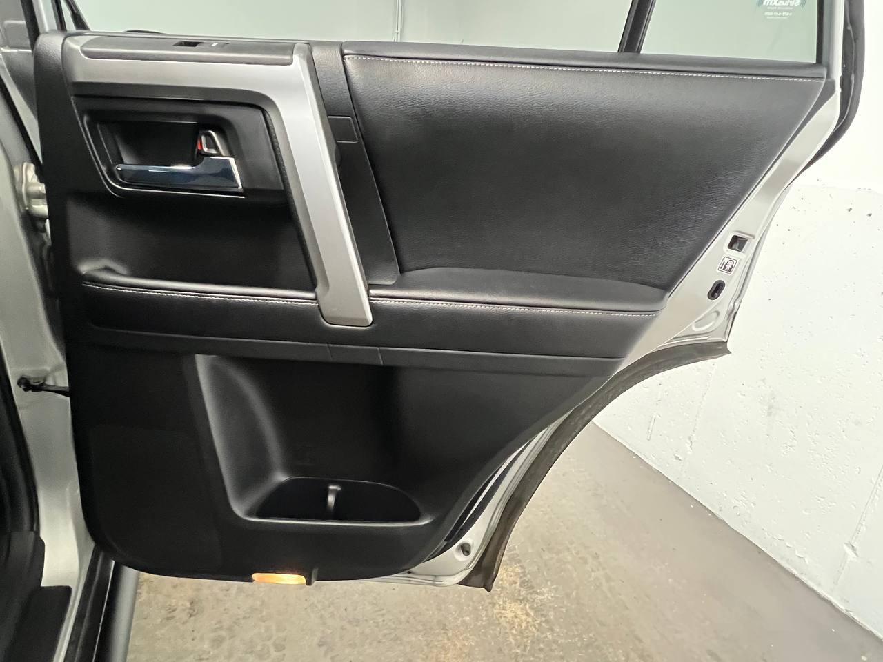 Toyota 4Runner 4WD 4dr V6 Limited (Natl) 2016