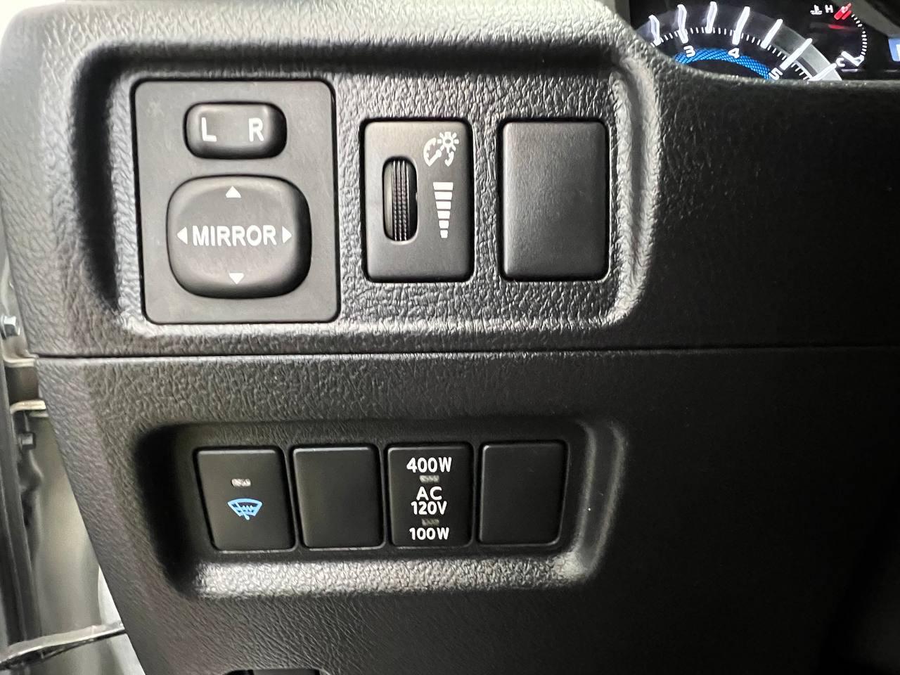 Toyota 4Runner 4WD 4dr V6 Limited (Natl) 2016