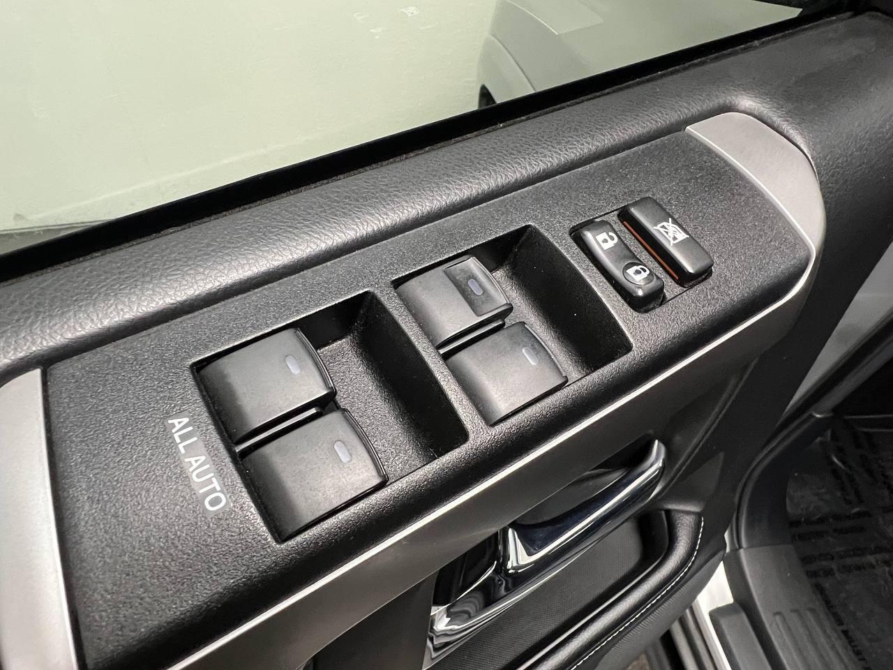 Toyota 4Runner 4WD 4dr V6 Limited (Natl) 2016