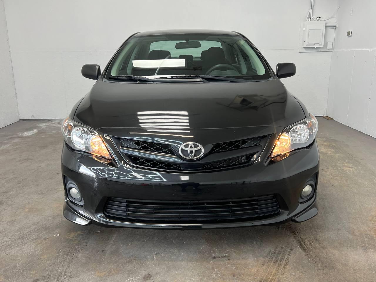 Toyota Corolla S 2011