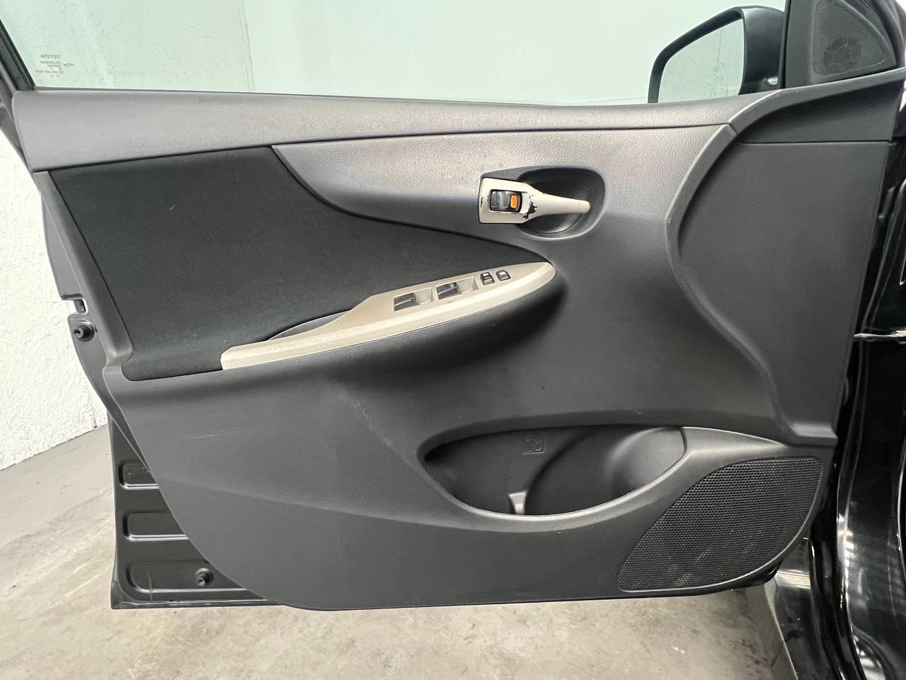 Toyota Corolla S 2011