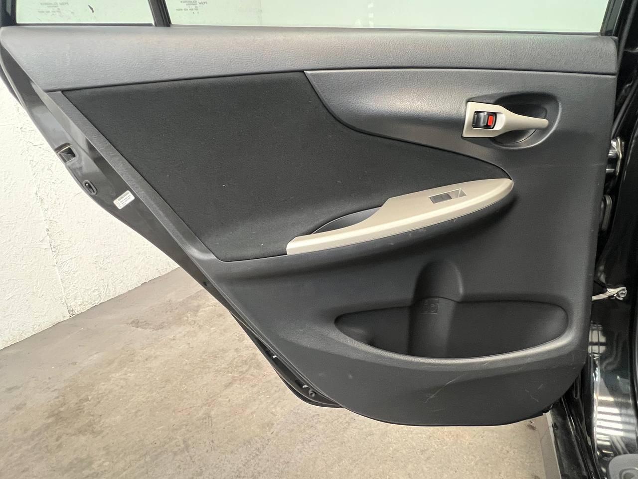 Toyota Corolla S 2011