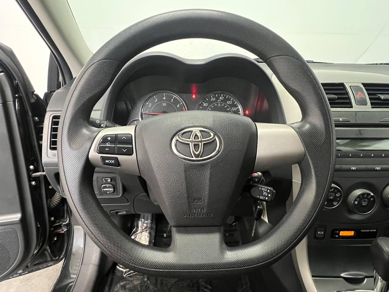 Toyota Corolla S 2011