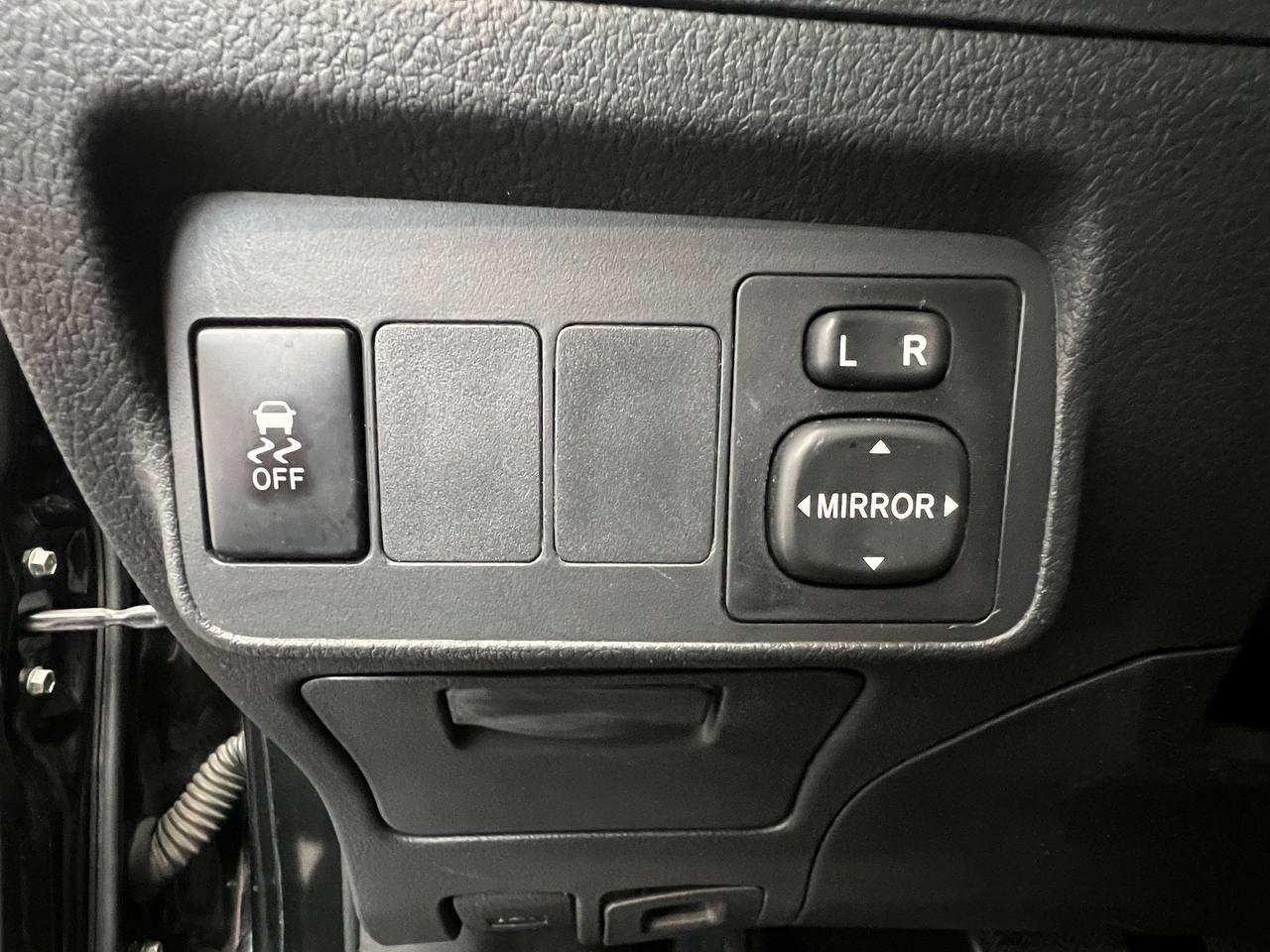 Toyota Corolla S 2011
