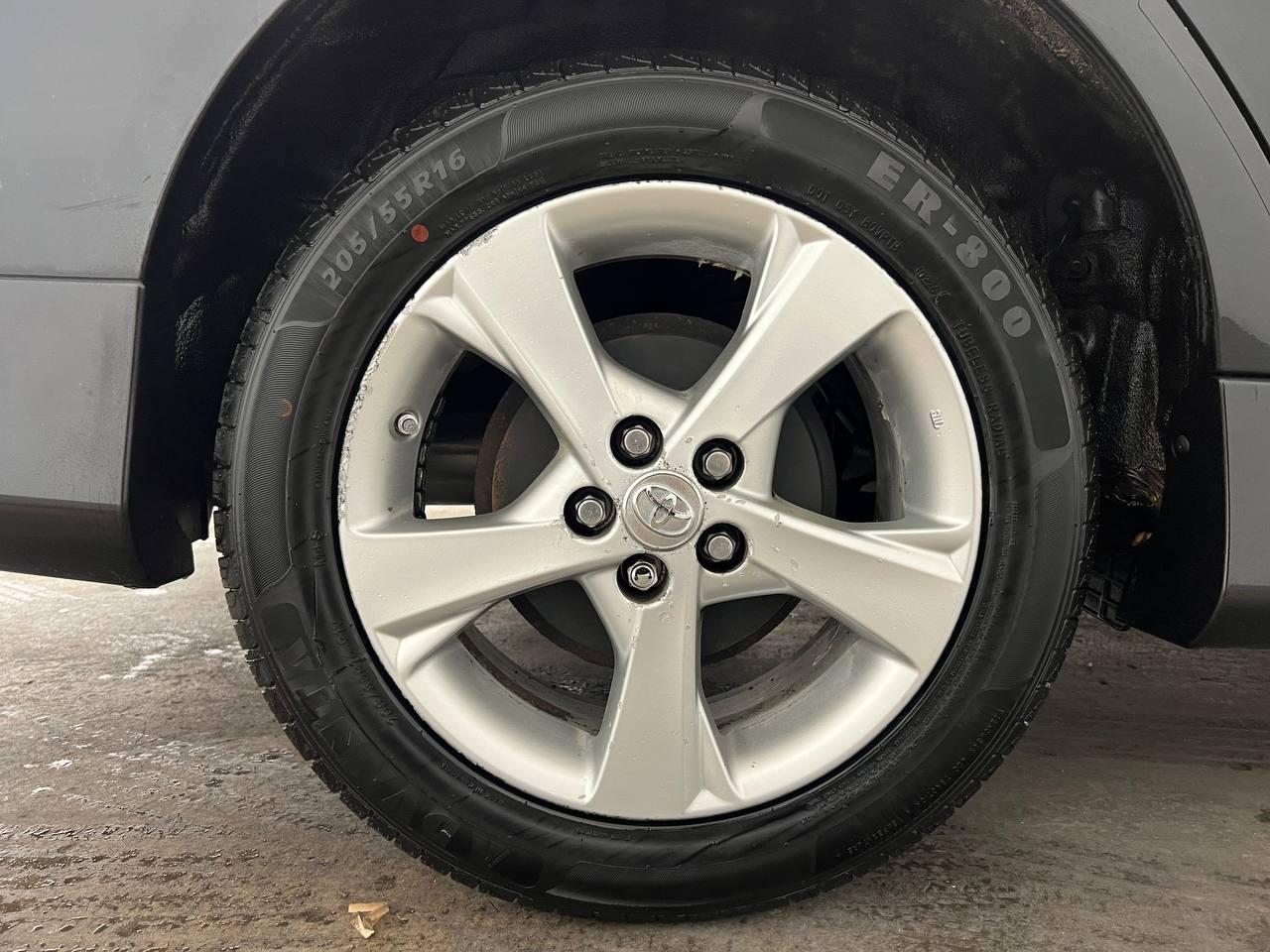 Toyota Corolla S 2011