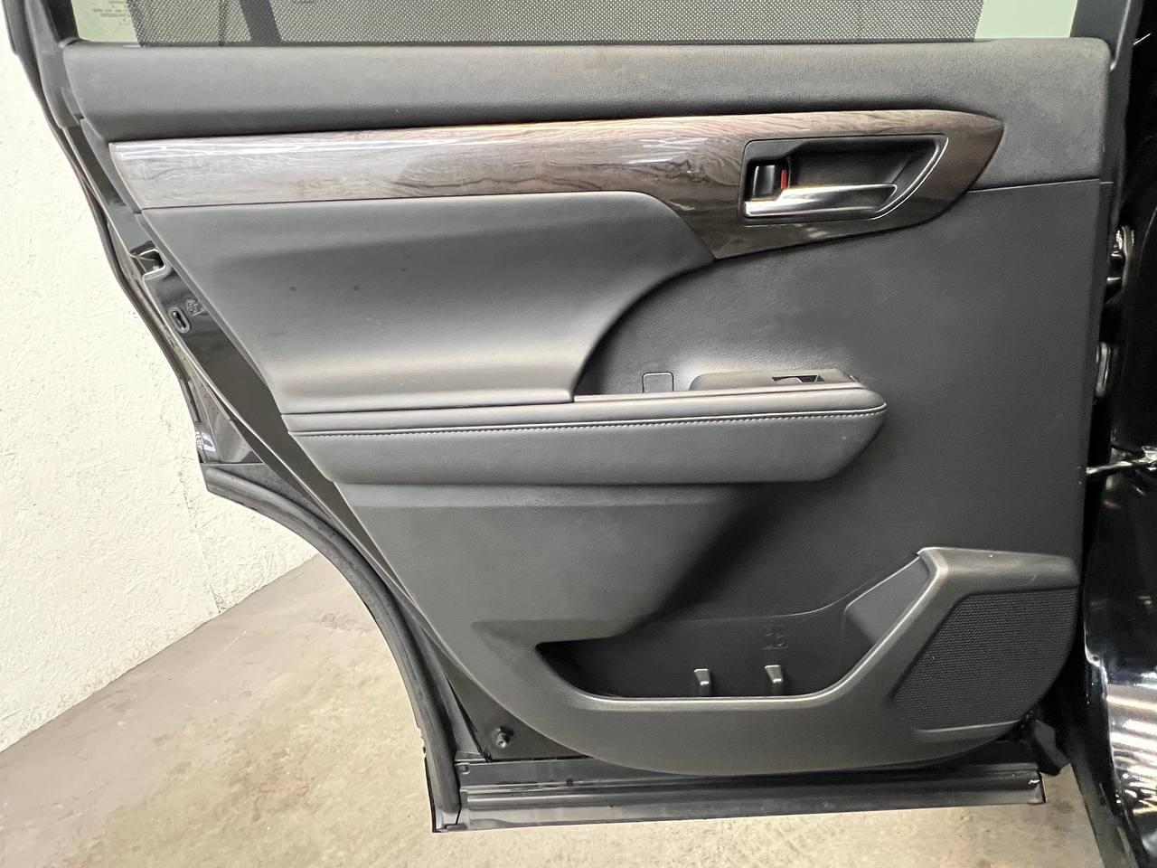 Toyota Highlander Hybrid Platinum 2022