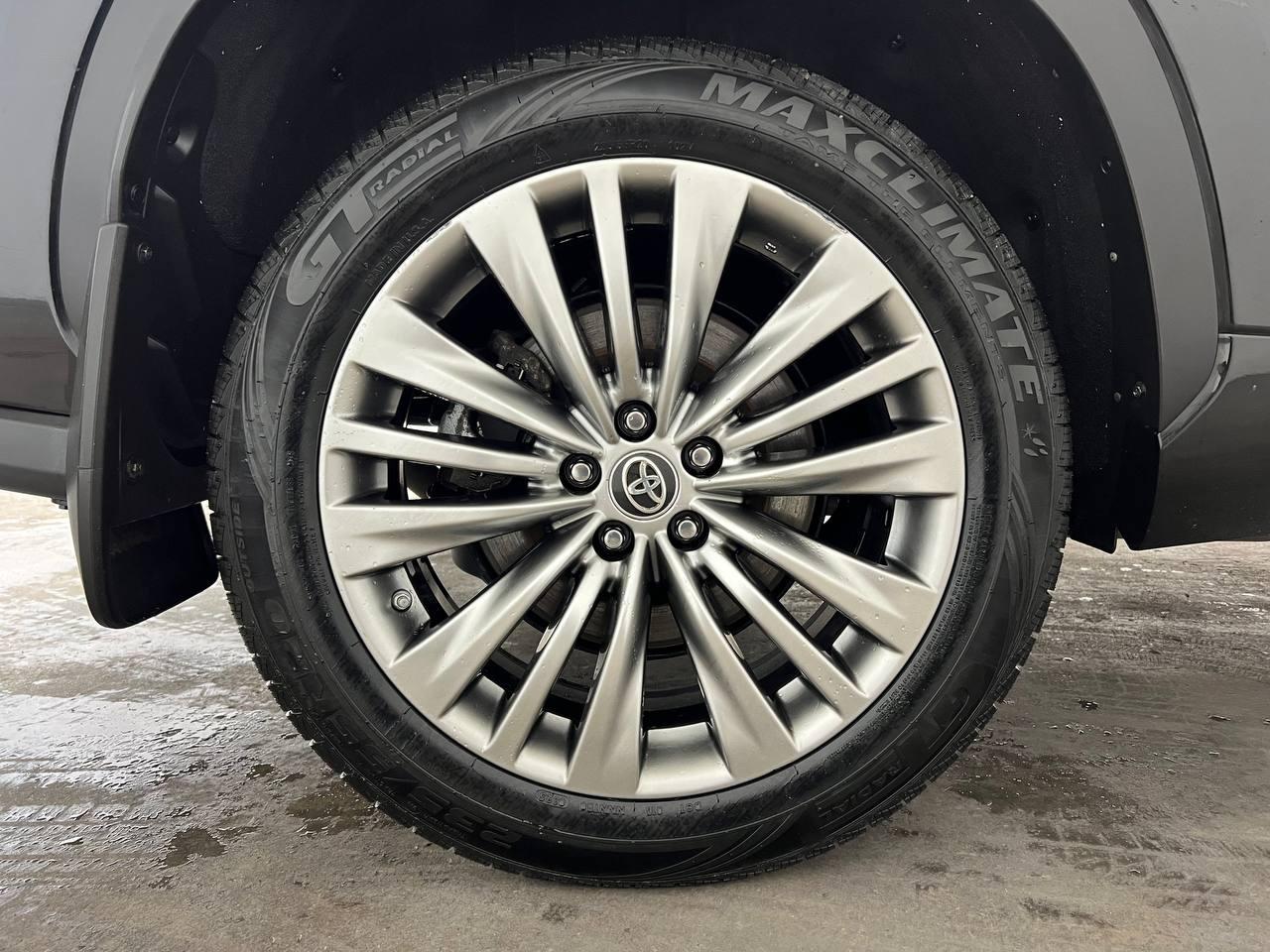 Toyota Highlander Hybrid Platinum 2022