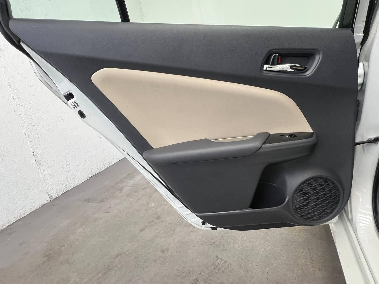 Toyota Prius Two 2018