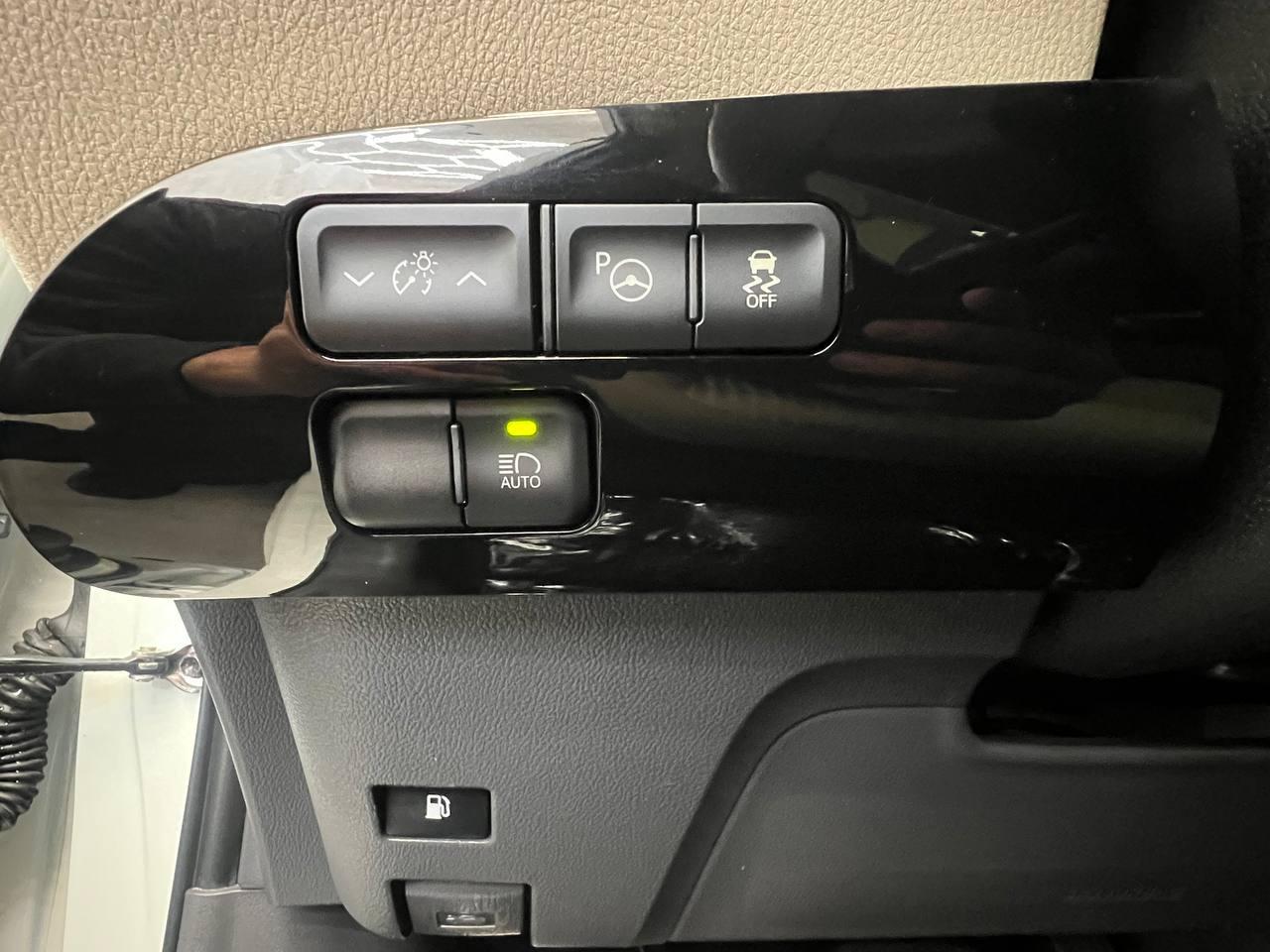 Toyota Prius Two 2018