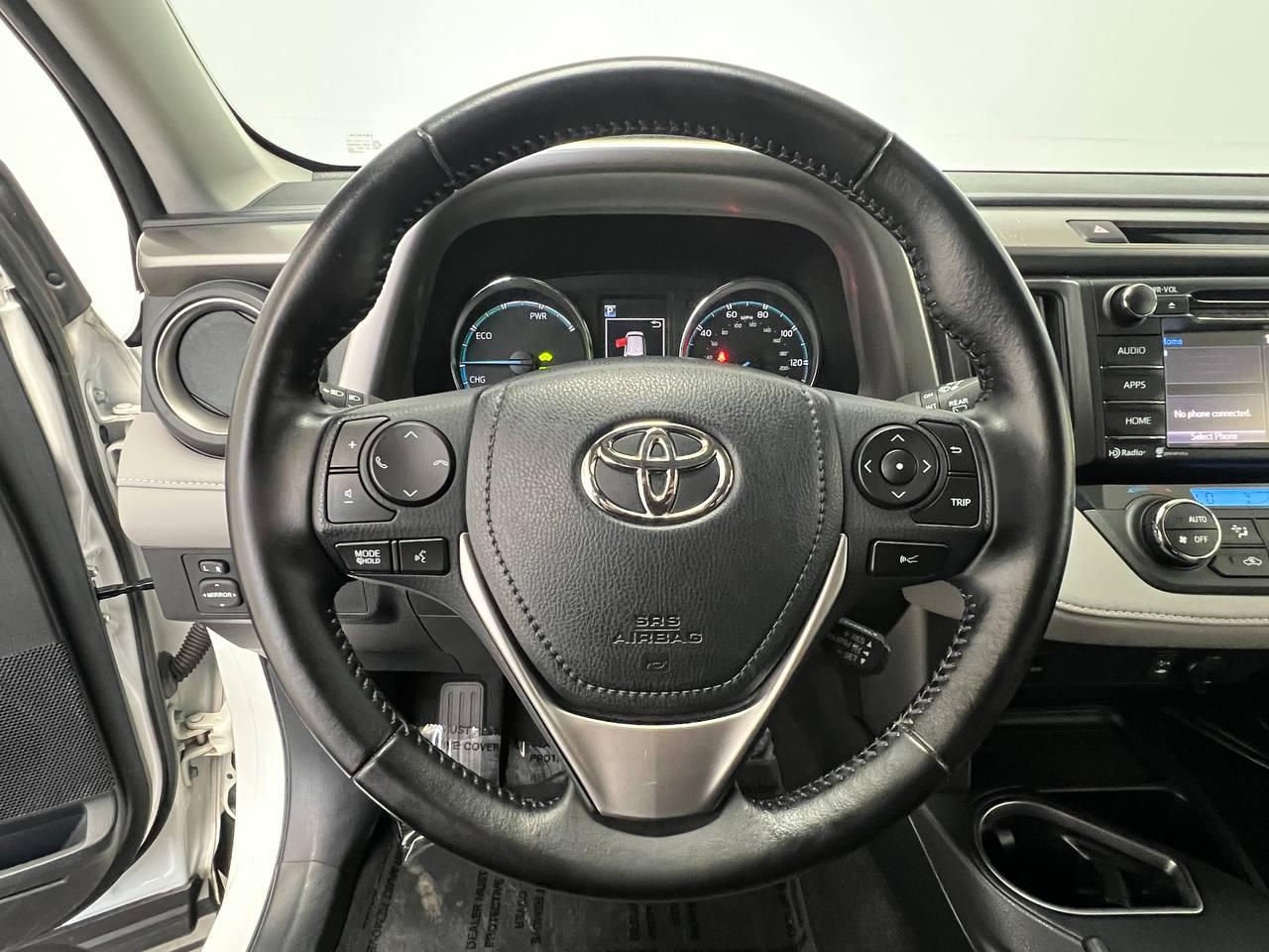 Toyota RAV4 Hybrid XLE AWD 2017