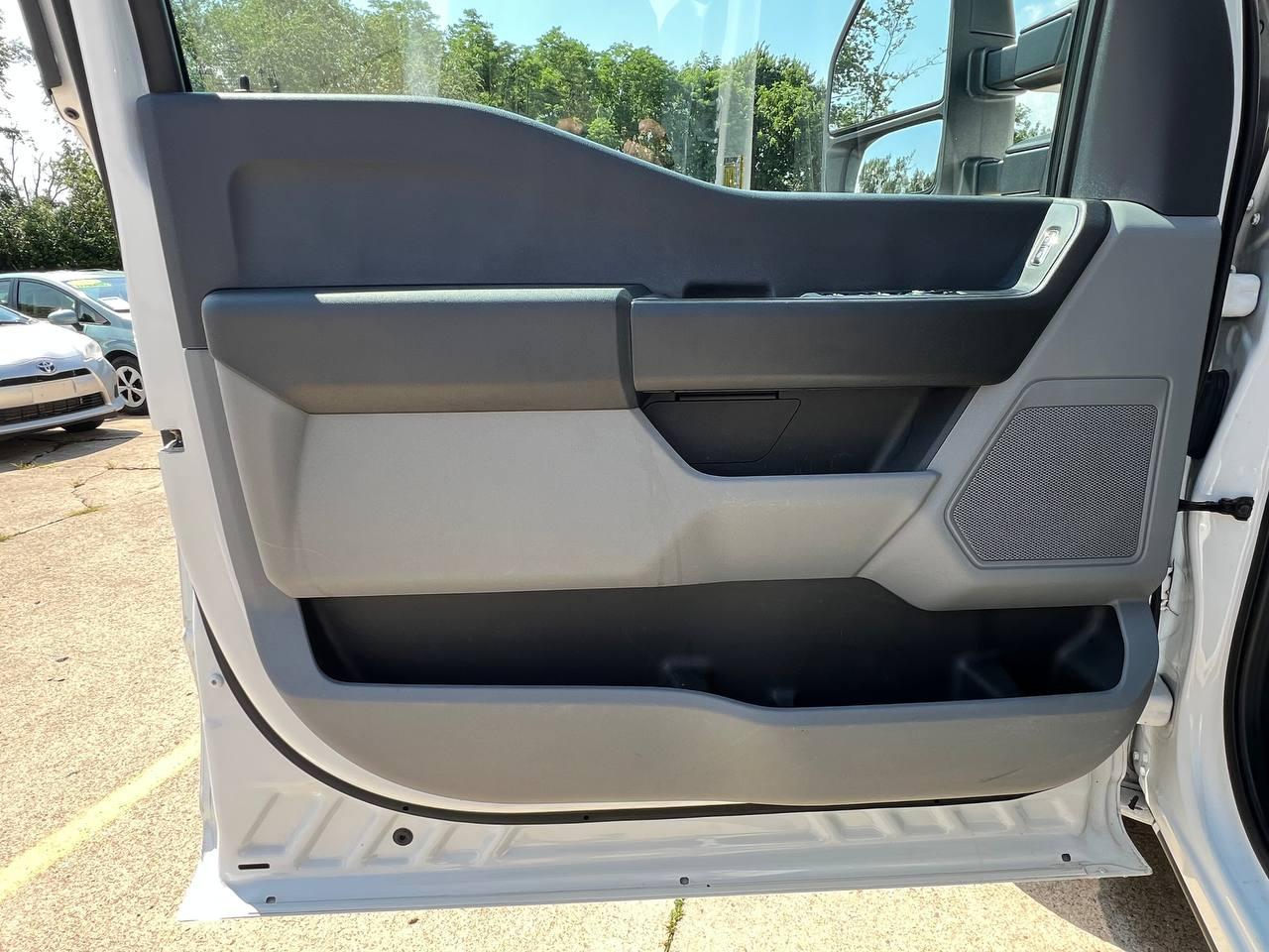 Ford Super Duty F-350 DRW  2023