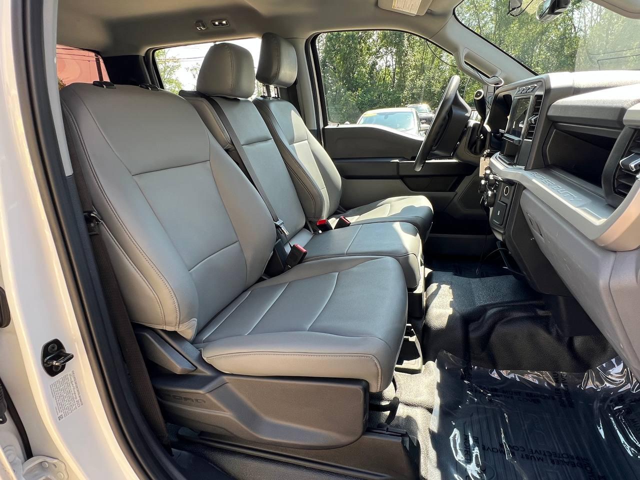 Ford Super Duty F-350 DRW  2023