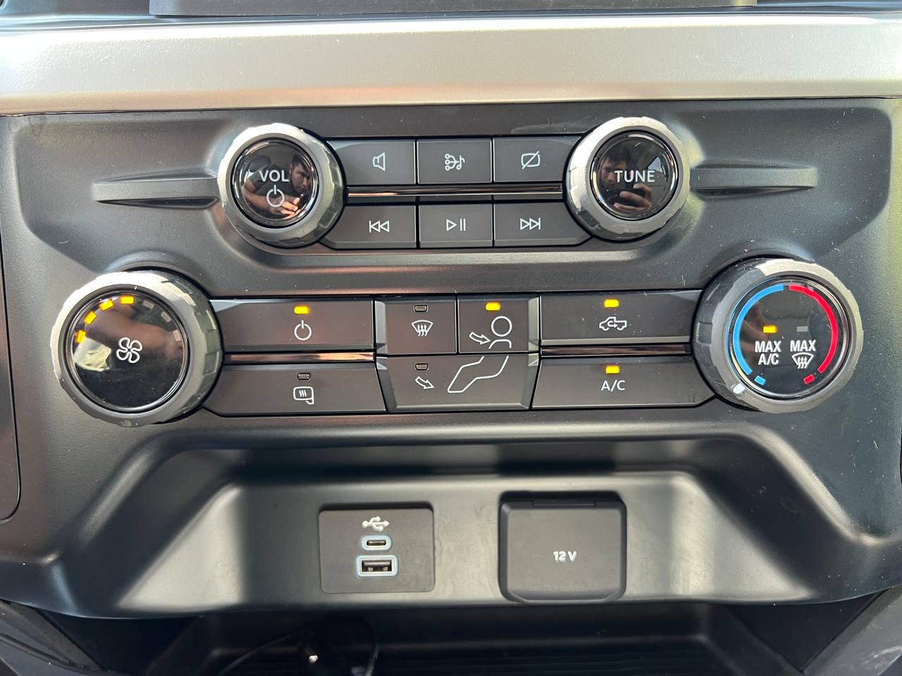 Ford Super Duty F-350 DRW  2023