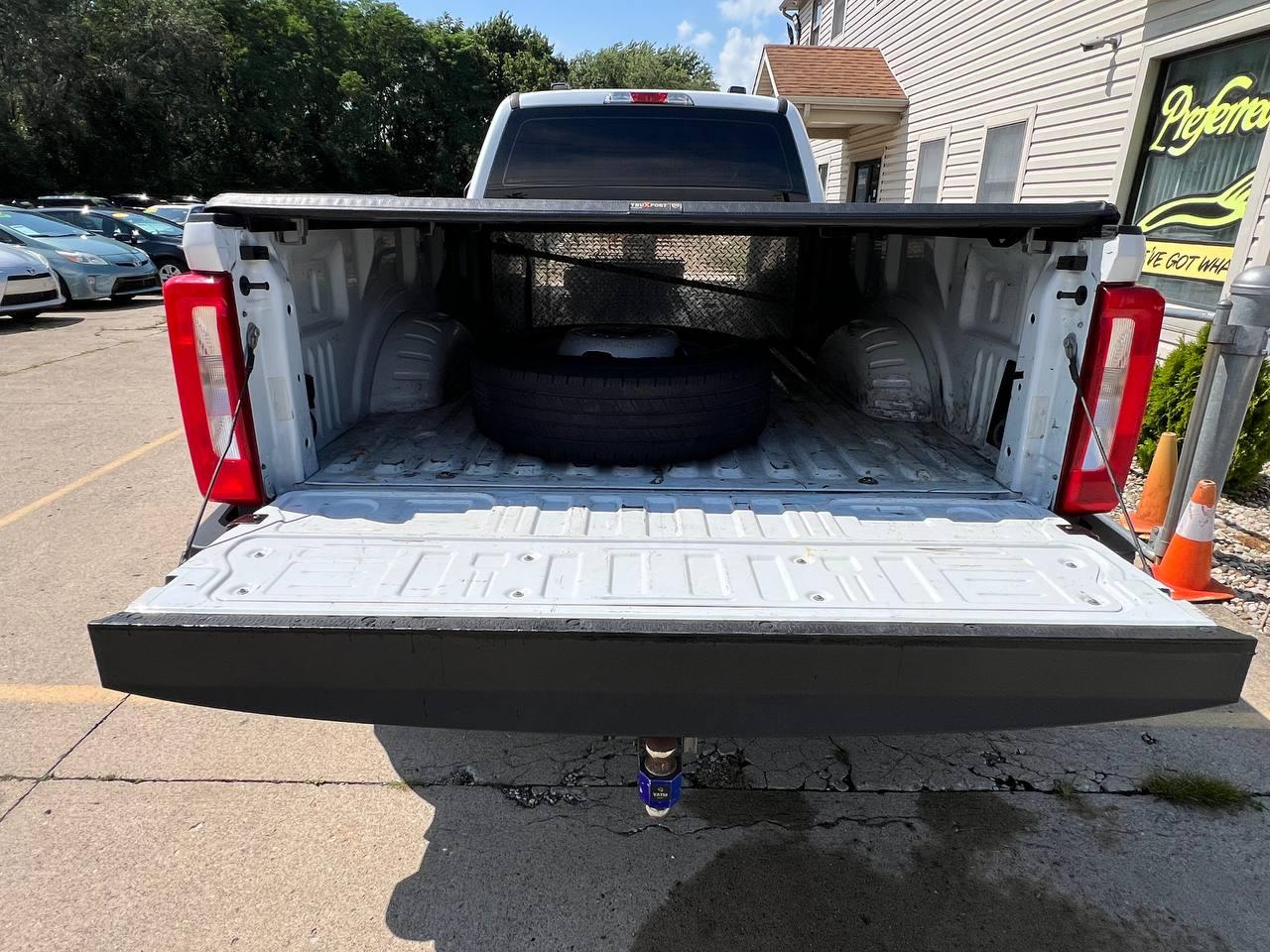 Ford Super Duty F-350 DRW  2023